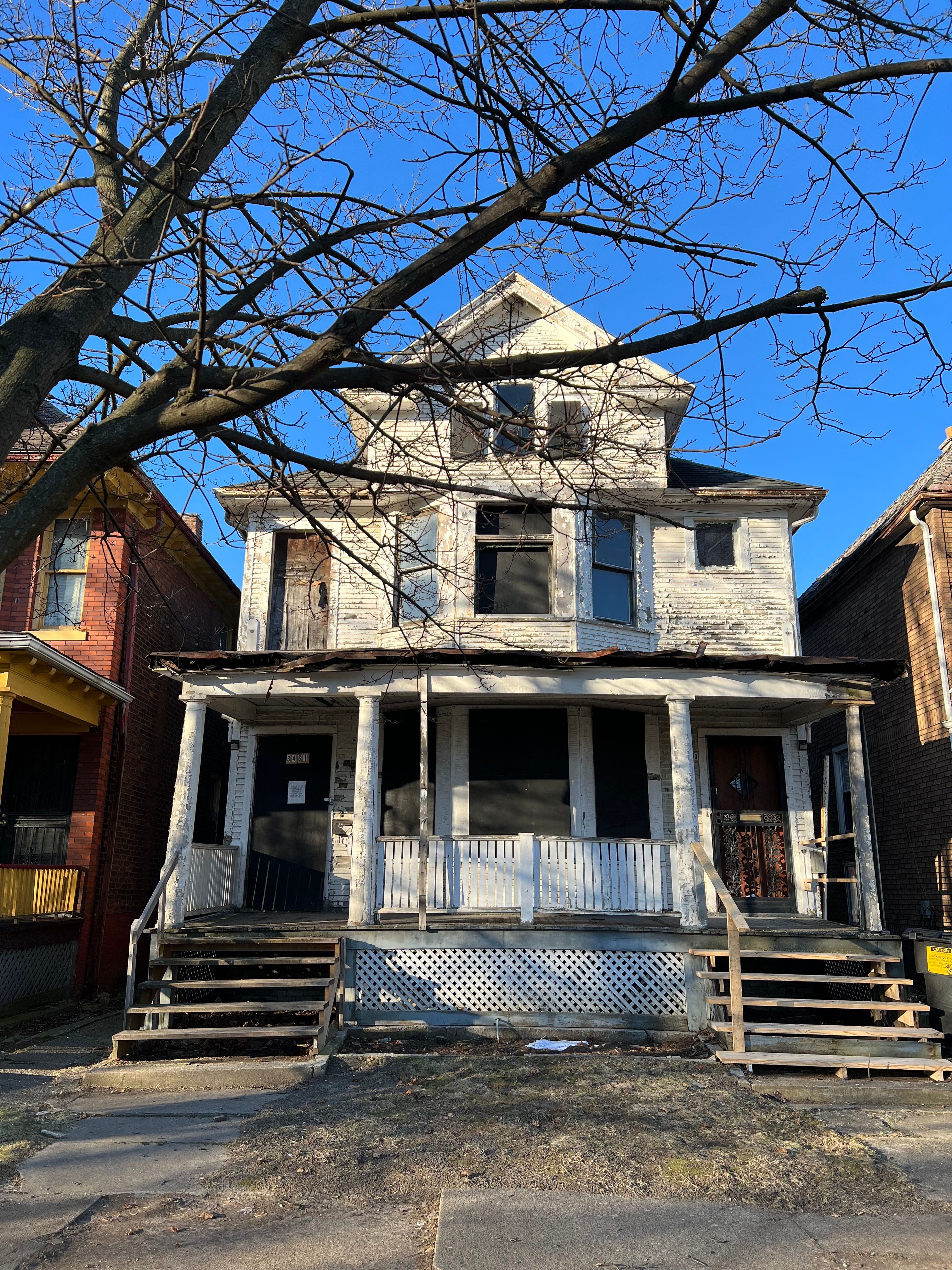 3461 SHERIDAN Street