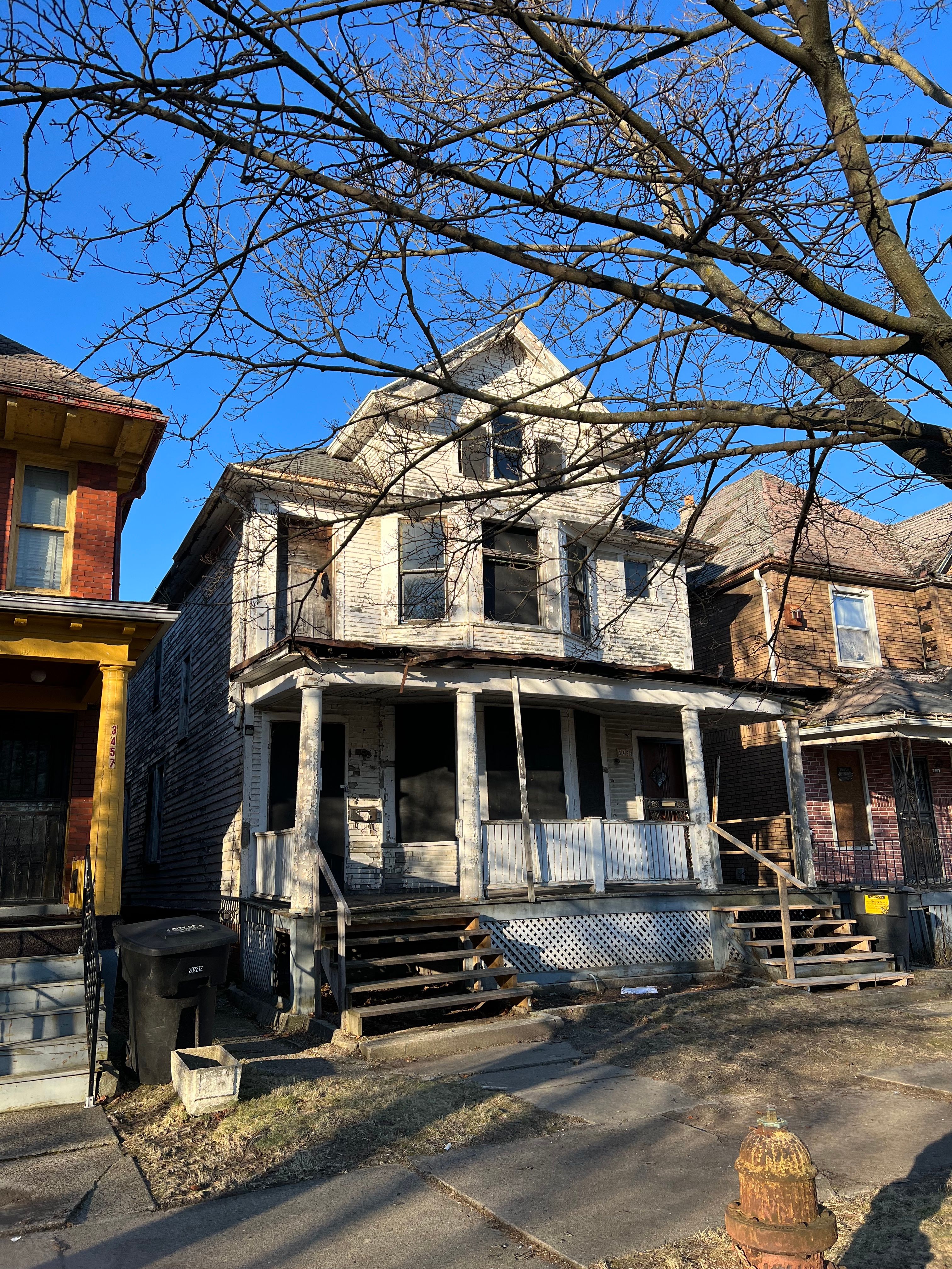 3461 SHERIDAN Street