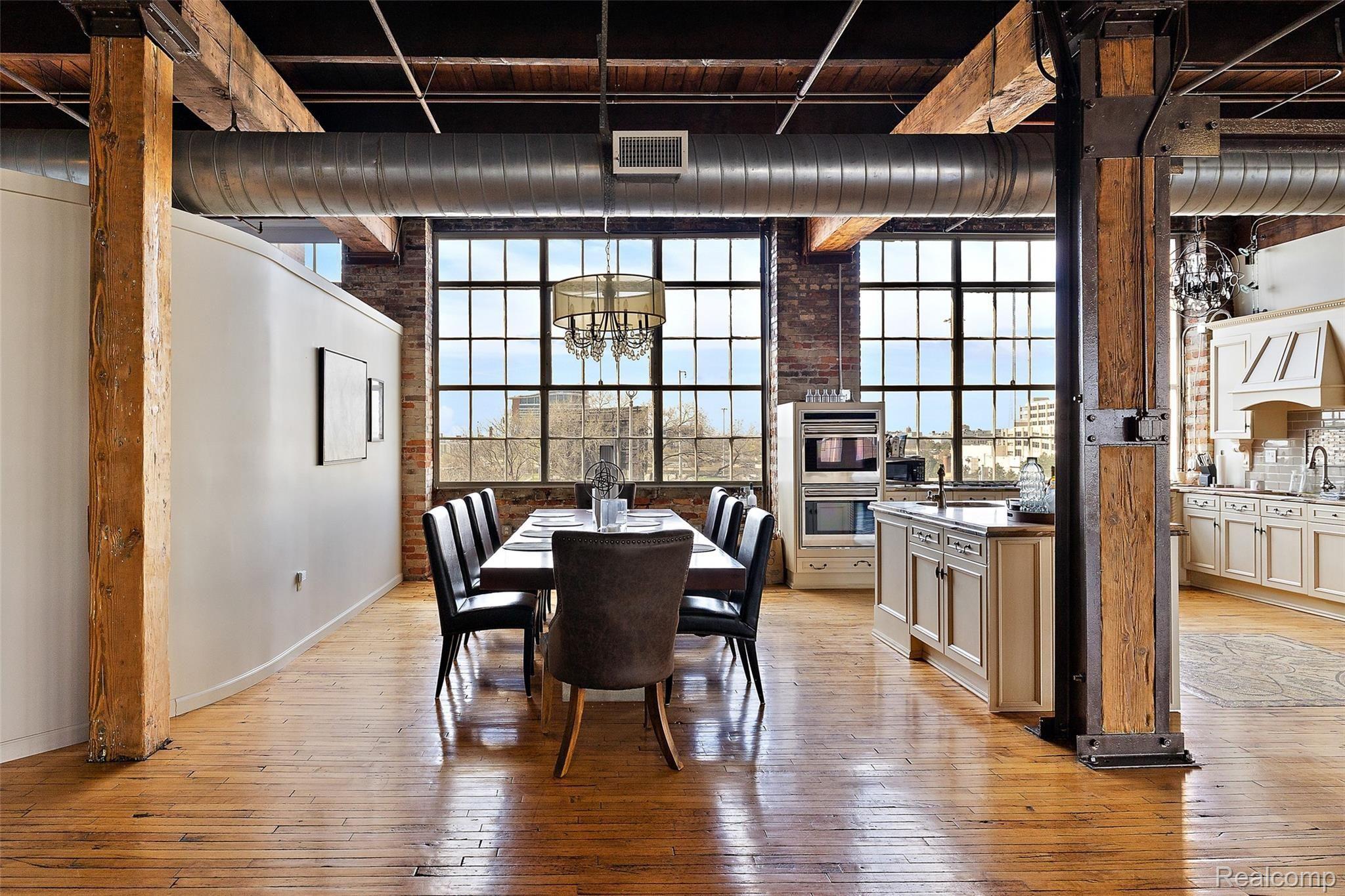 1535 6TH Street Unit: 6