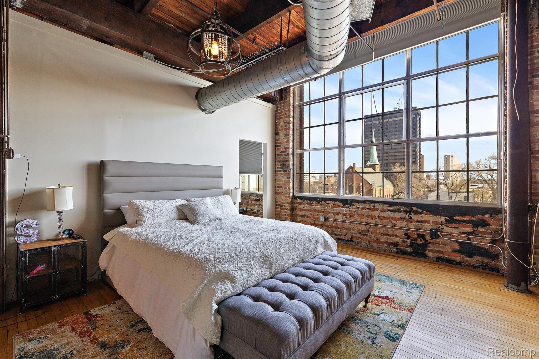 1535 6TH Street Unit: 6