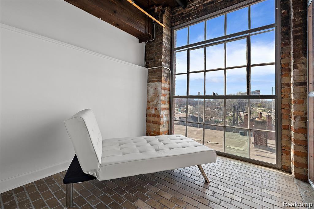 1535 6TH Street Unit: 6