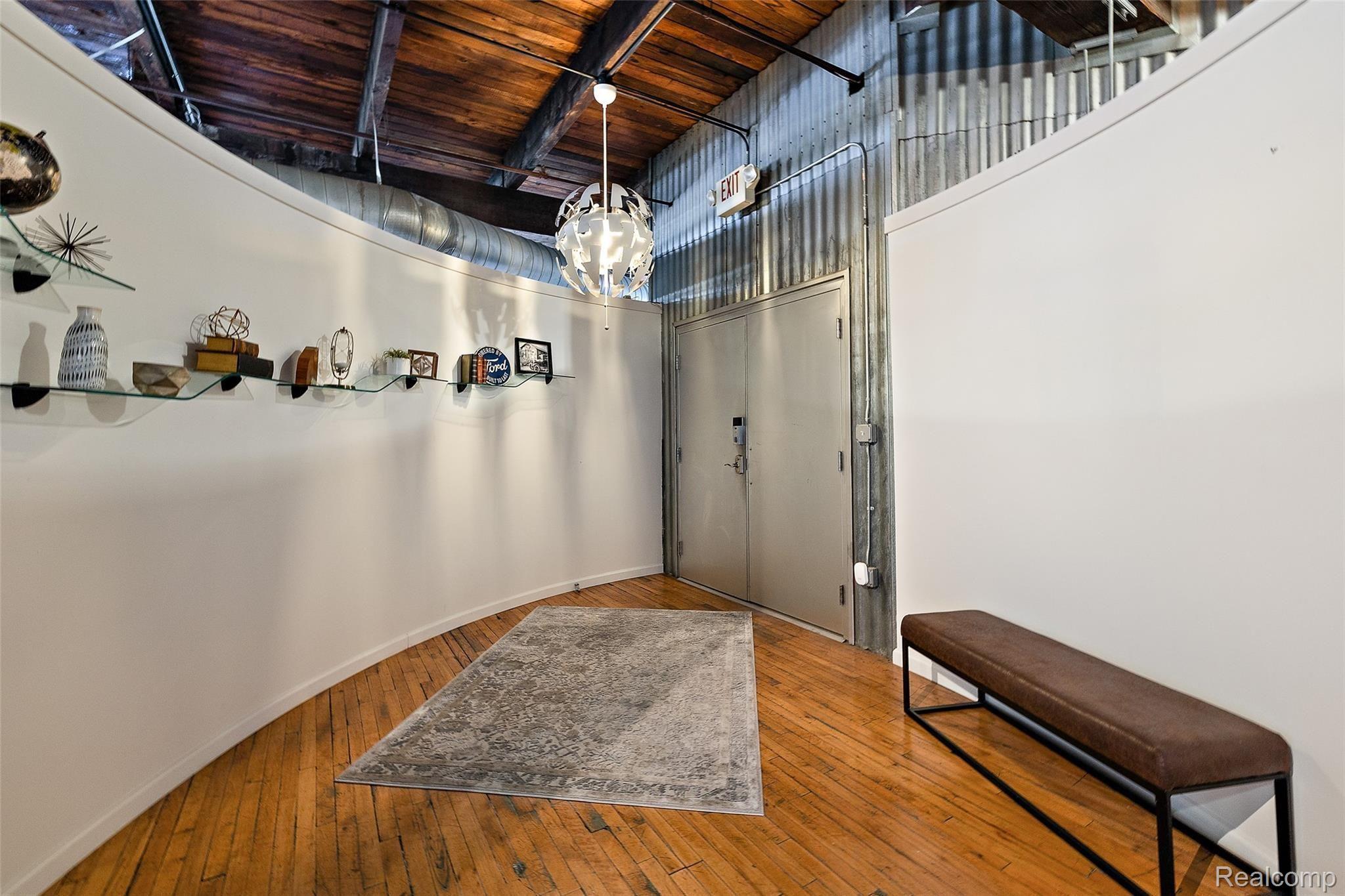 1535 6TH Street Unit: 6