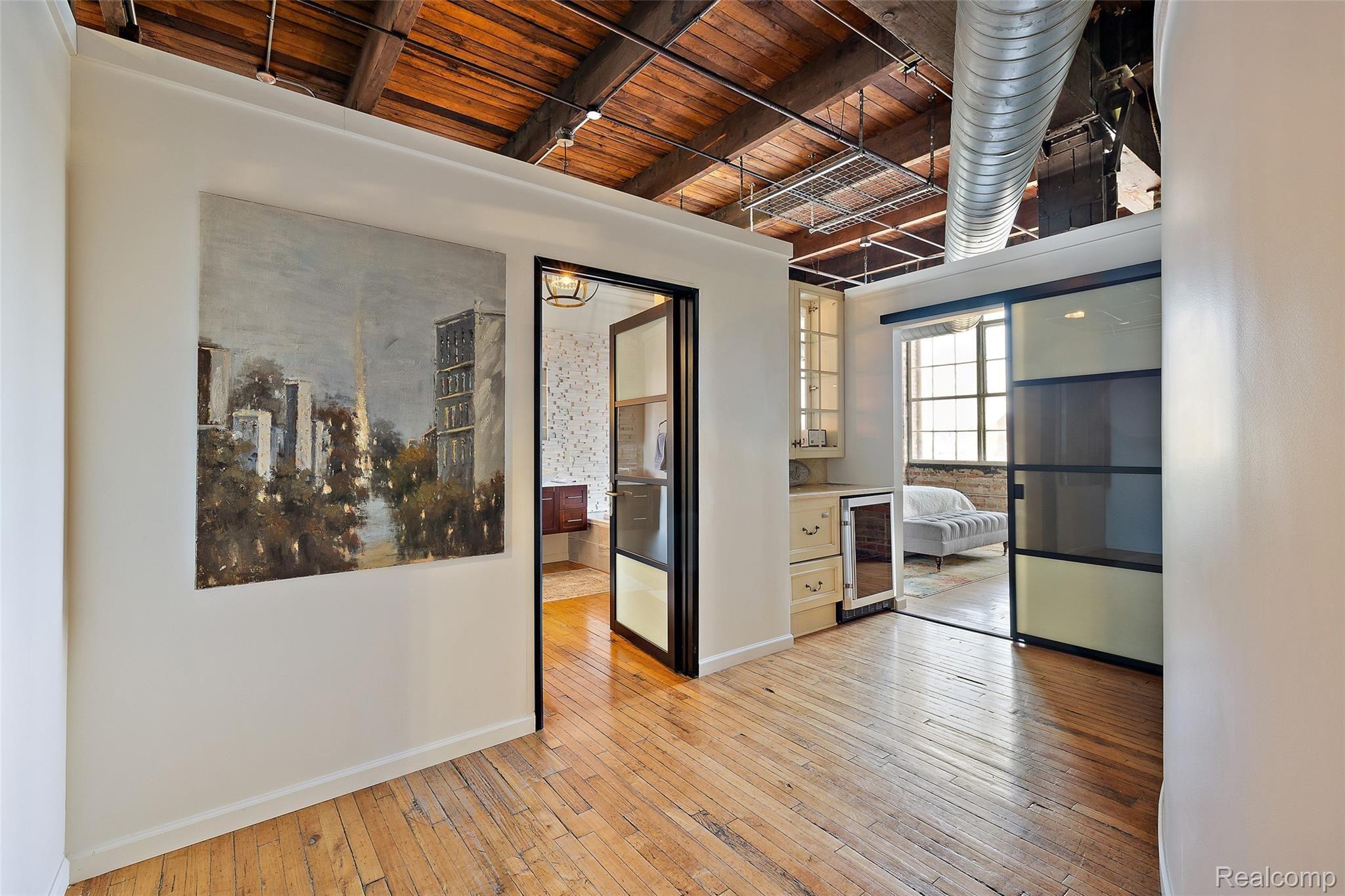 1535 6TH Street Unit: 6