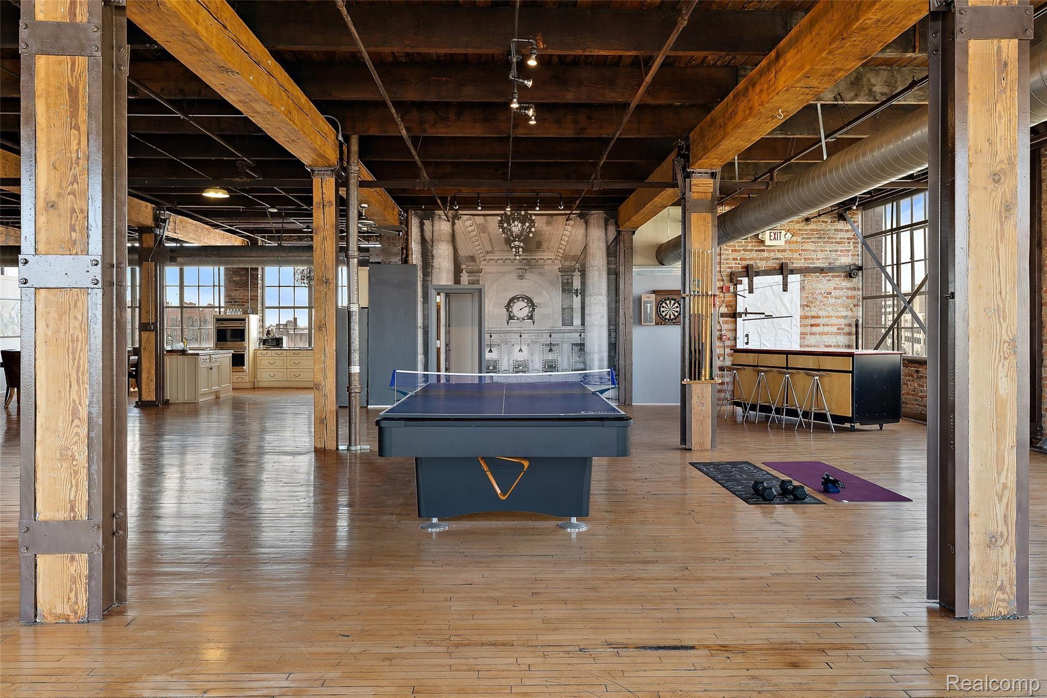 1535 6TH Street Unit: 6