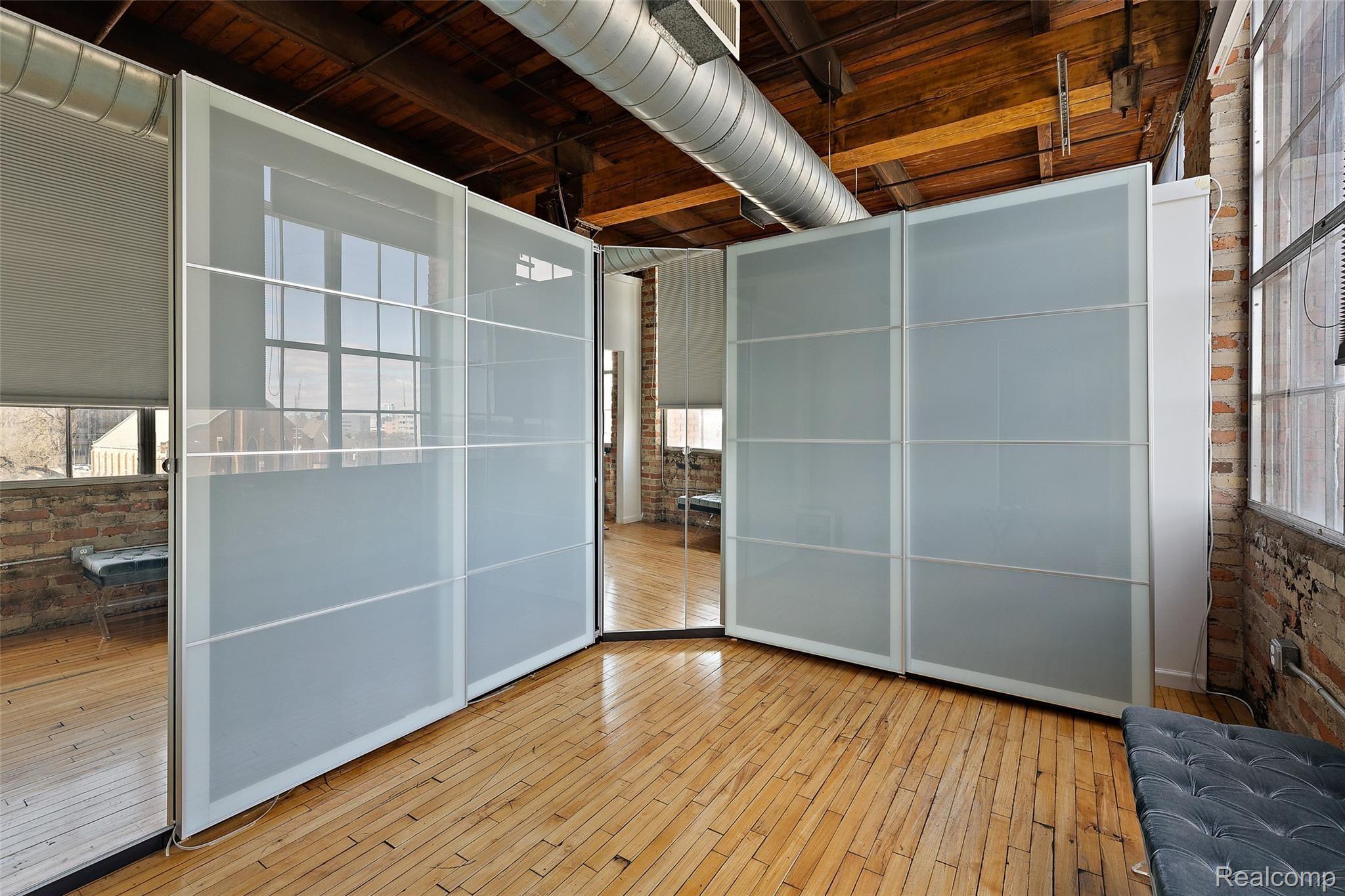 1535 6TH Street Unit: 6