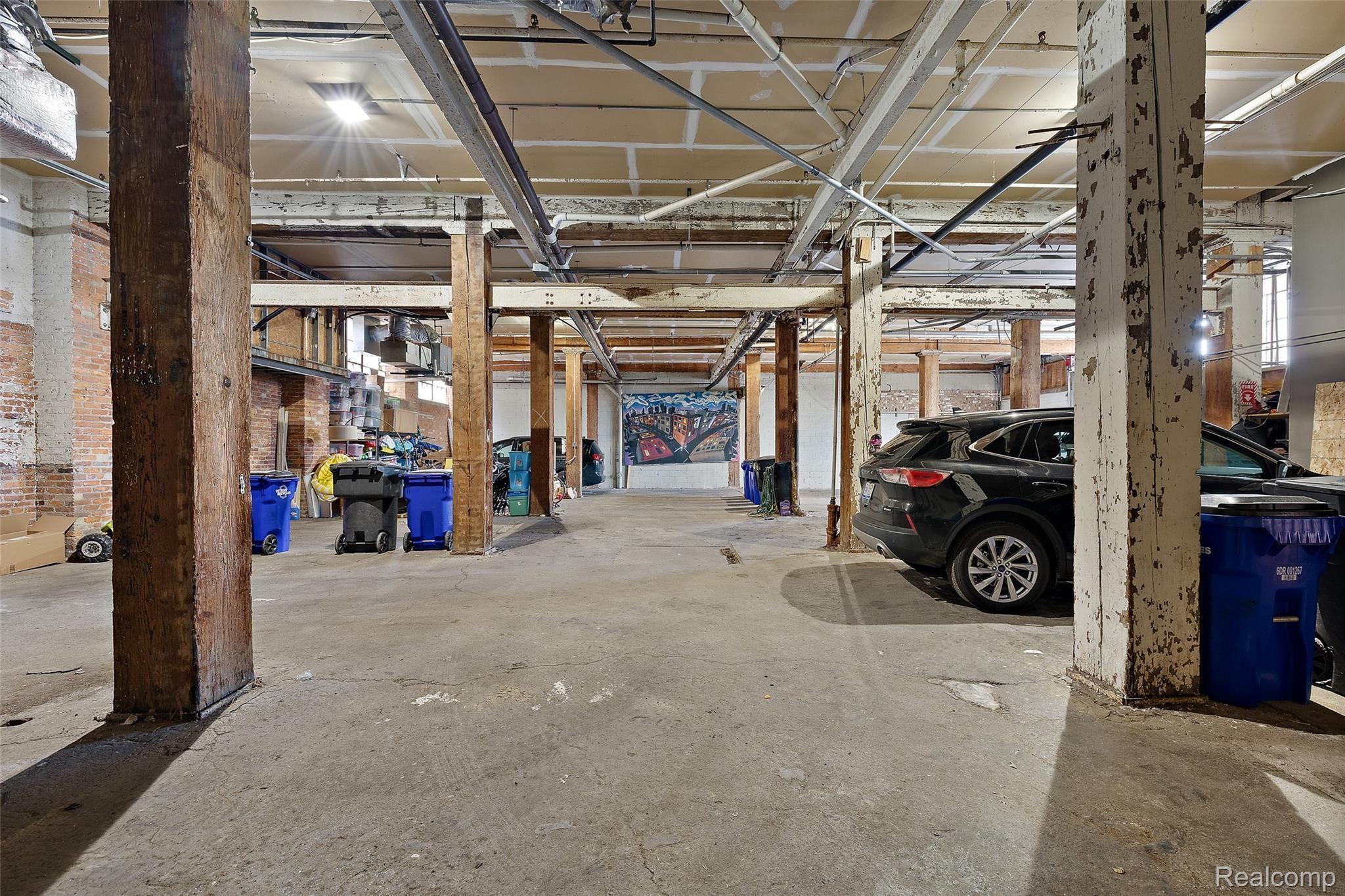 1535 6TH Street Unit: 6