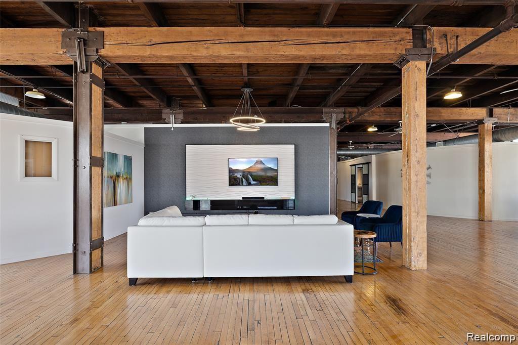 1535 6TH Street Unit: 6