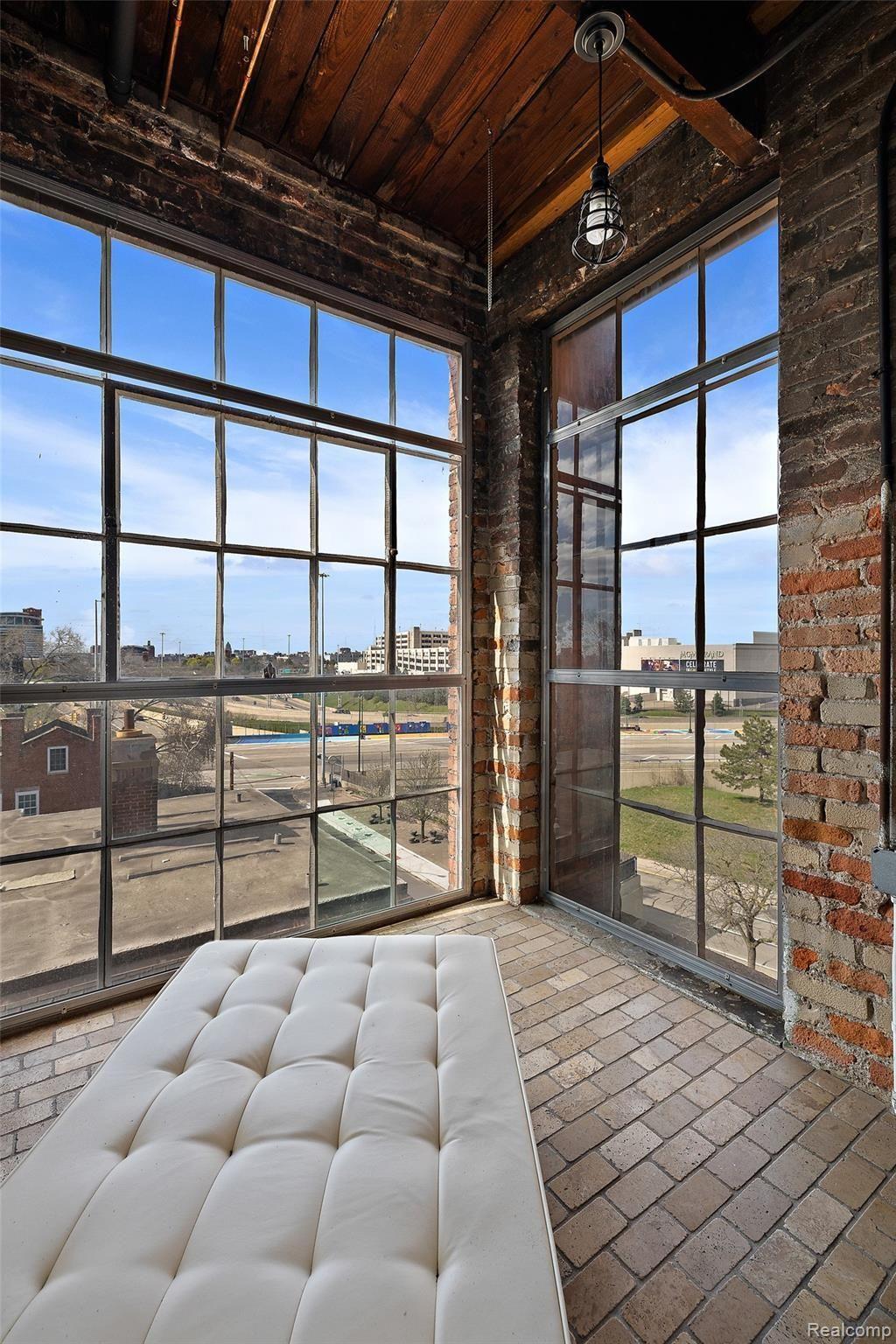 1535 6TH Street Unit: 6