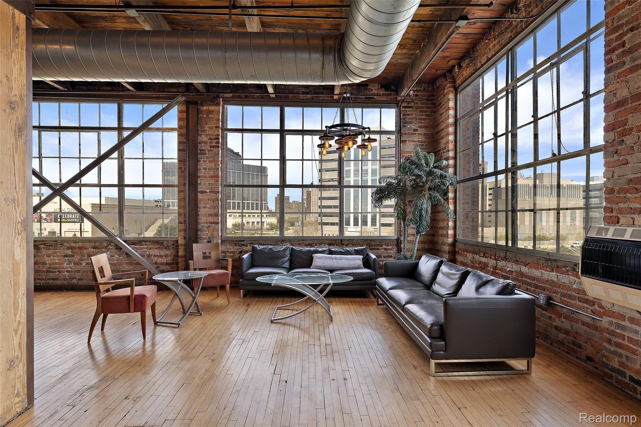 1535 6TH Street Unit: 6