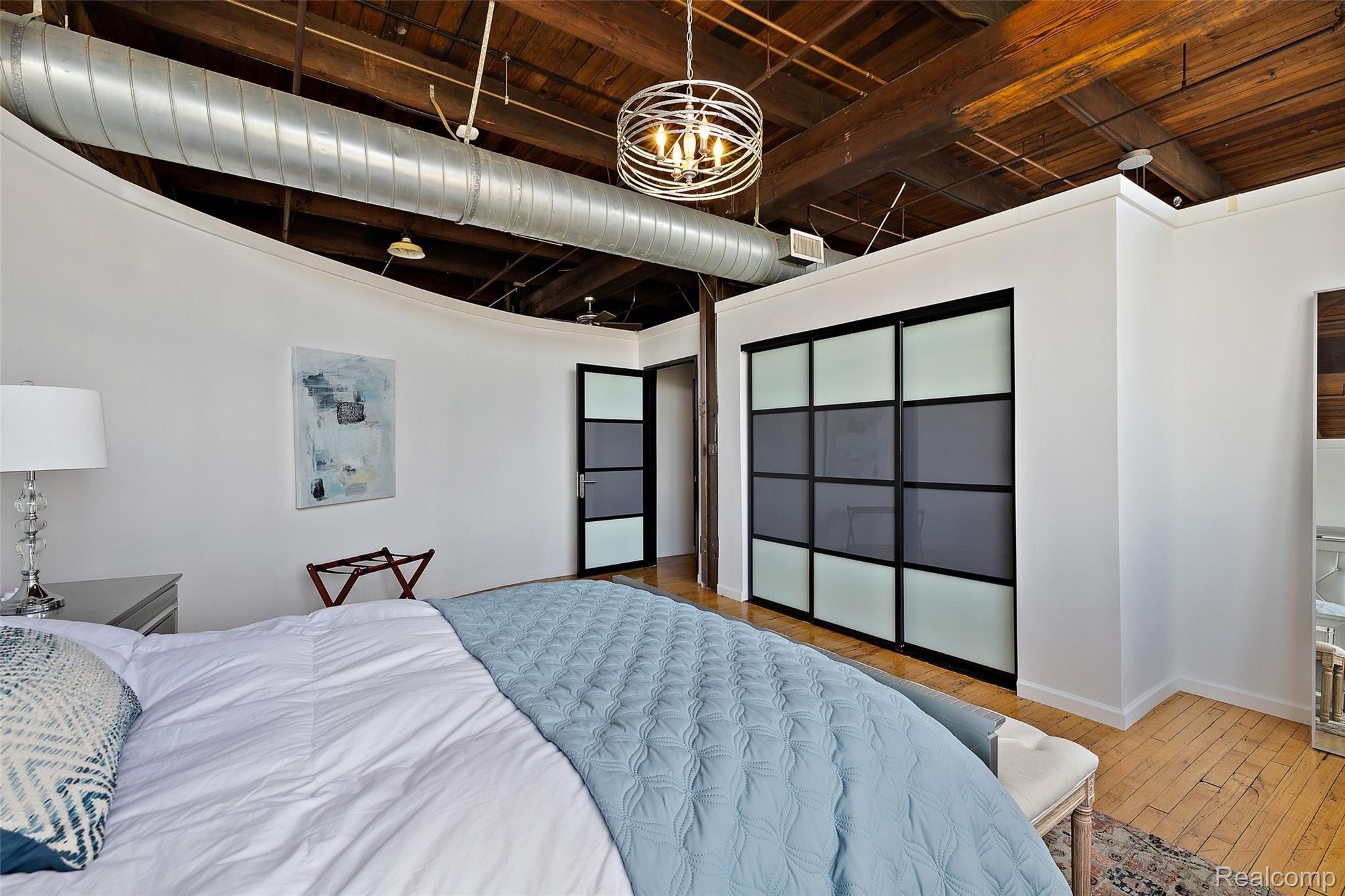1535 6TH Street Unit: 6