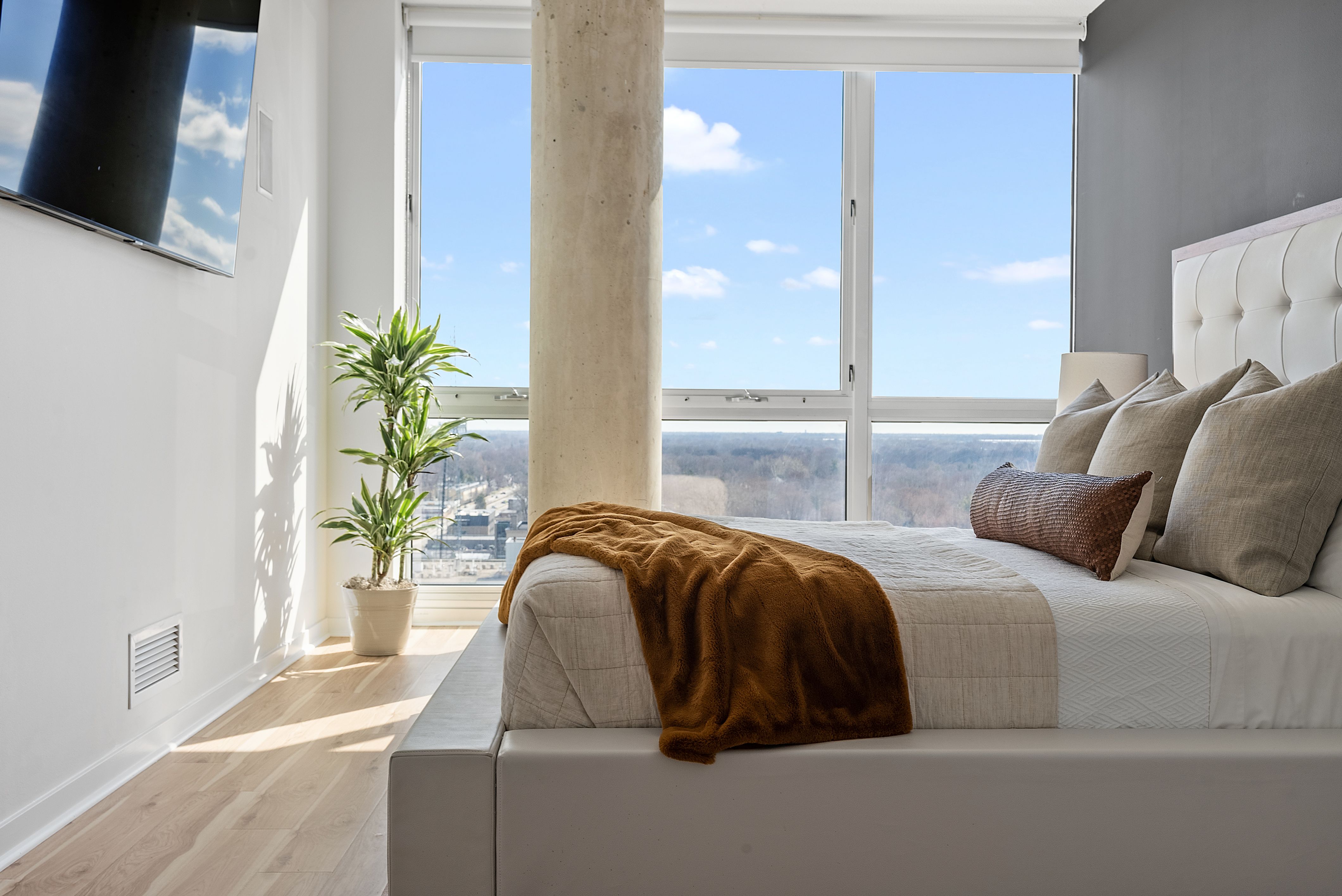 432 S WASHINGTON Avenue Unit: 1602