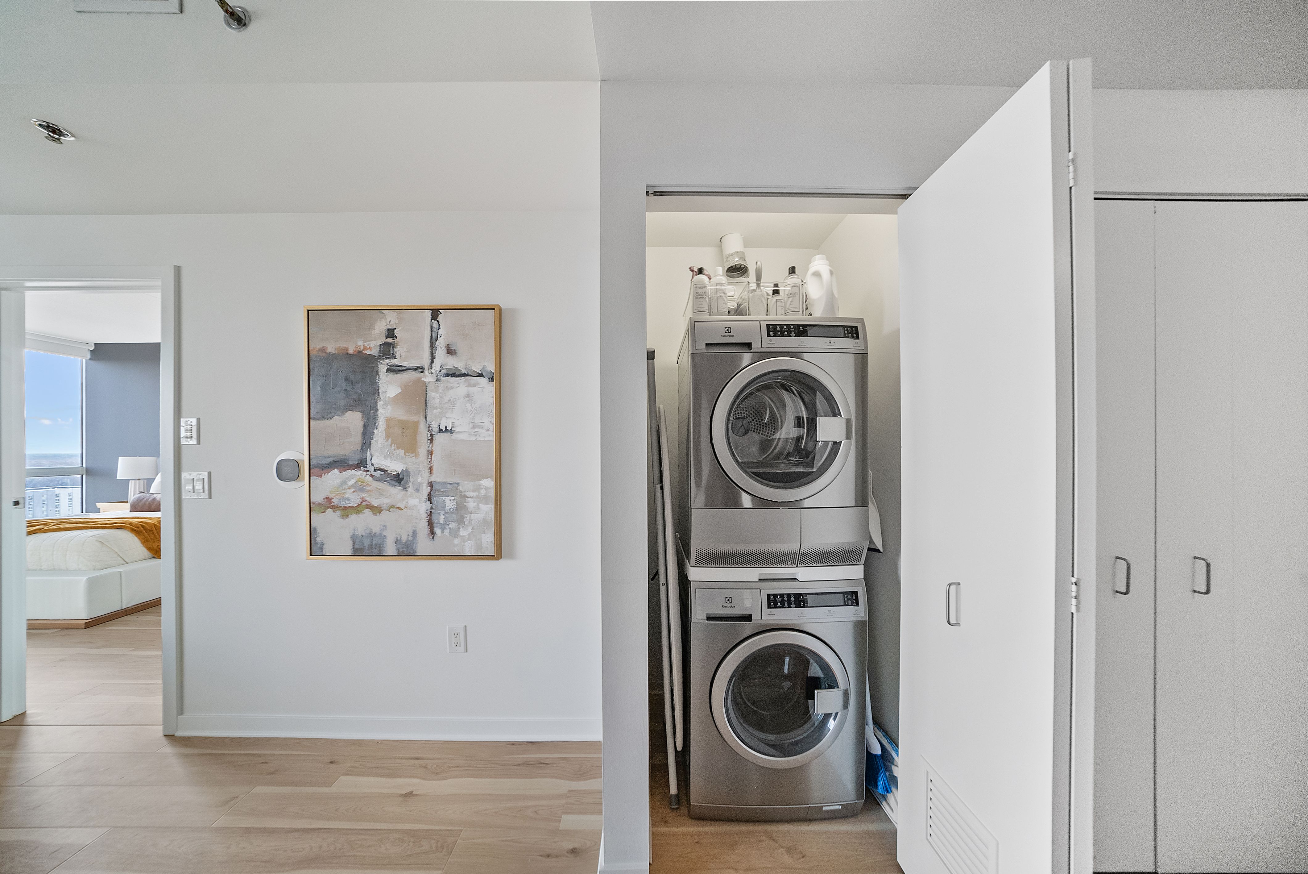 432 S WASHINGTON Avenue Unit: 1602