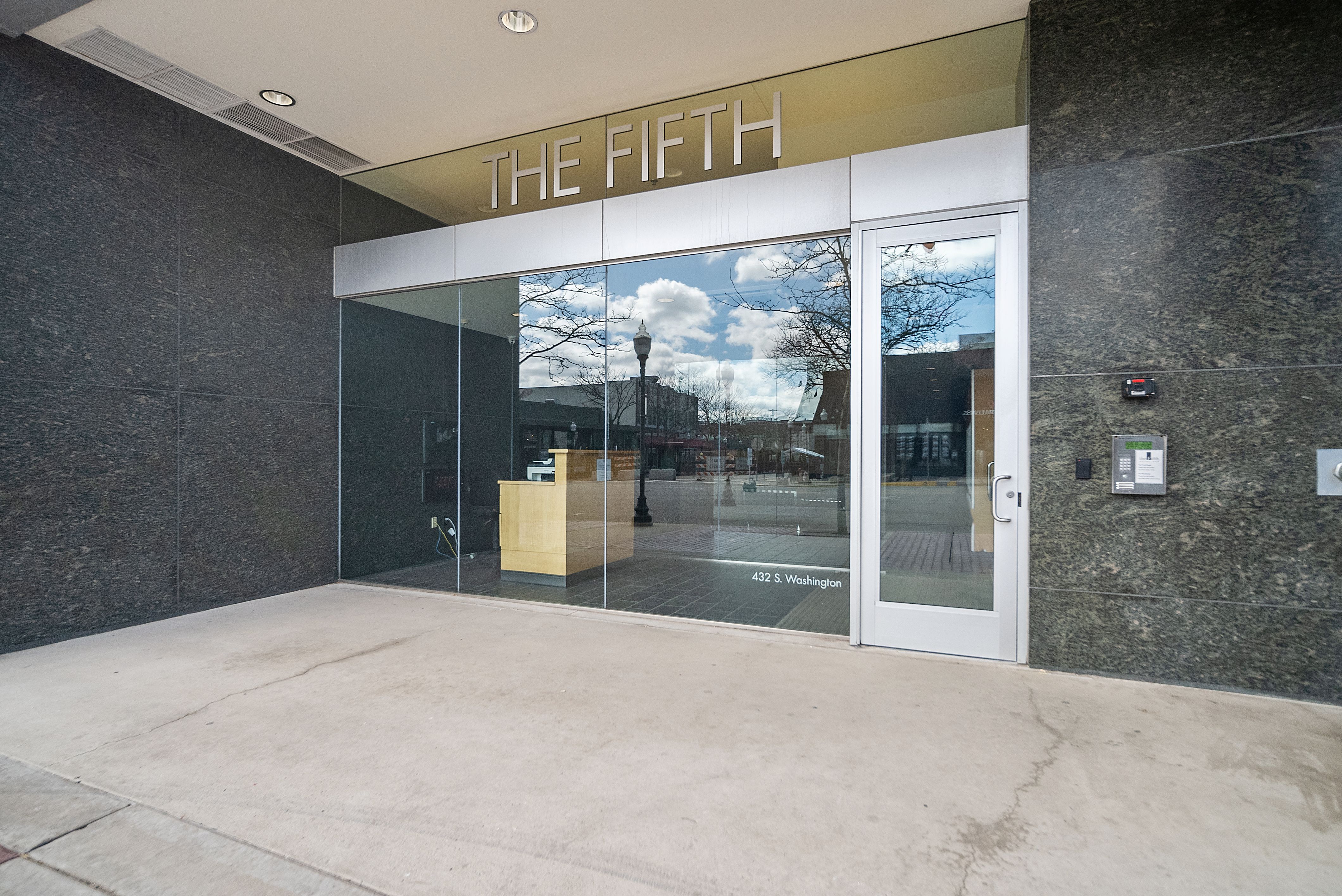 432 S WASHINGTON Avenue Unit: 1602