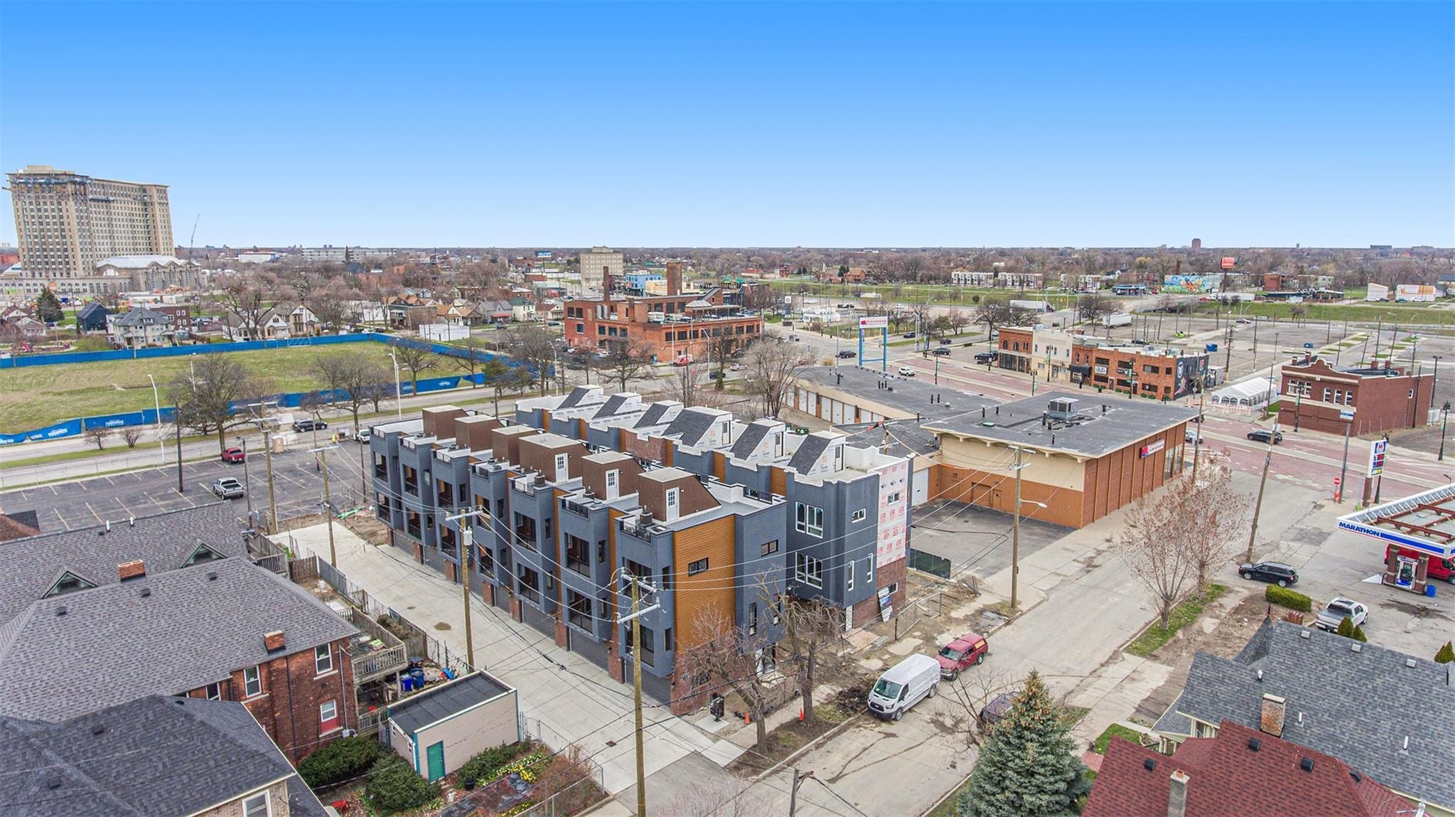 2037 11TH Street Unit: 3