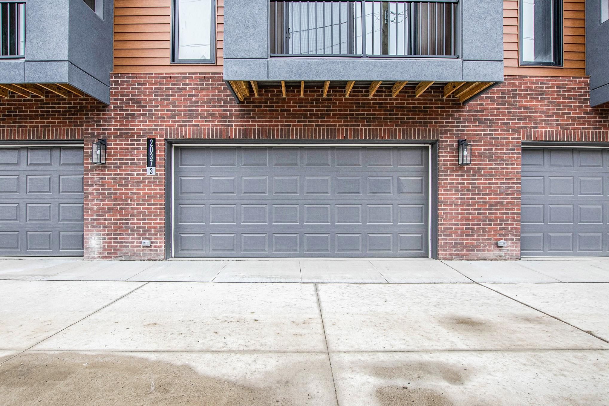 2037 11TH Street Unit: 3