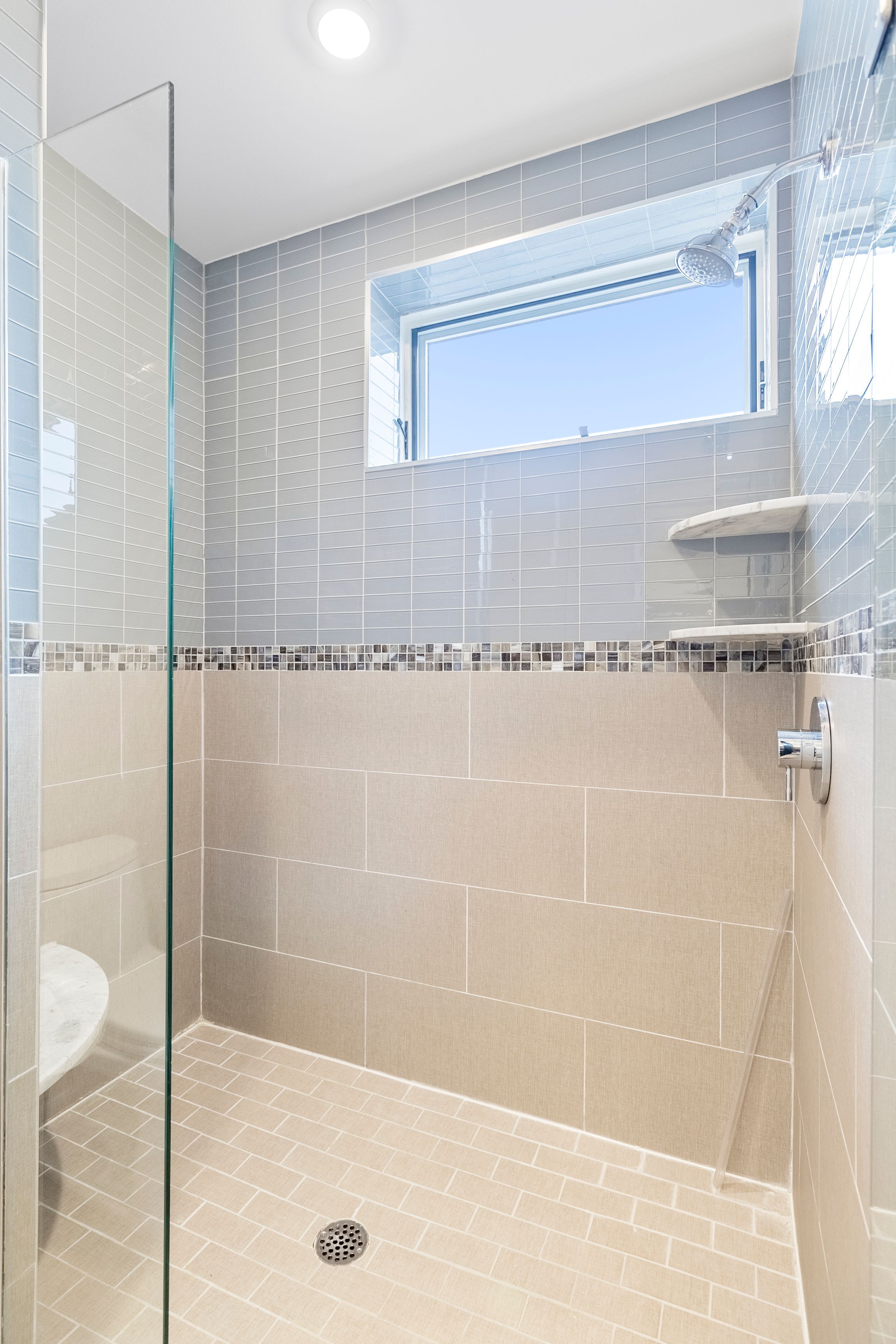 438 SELDEN Street Unit: 304