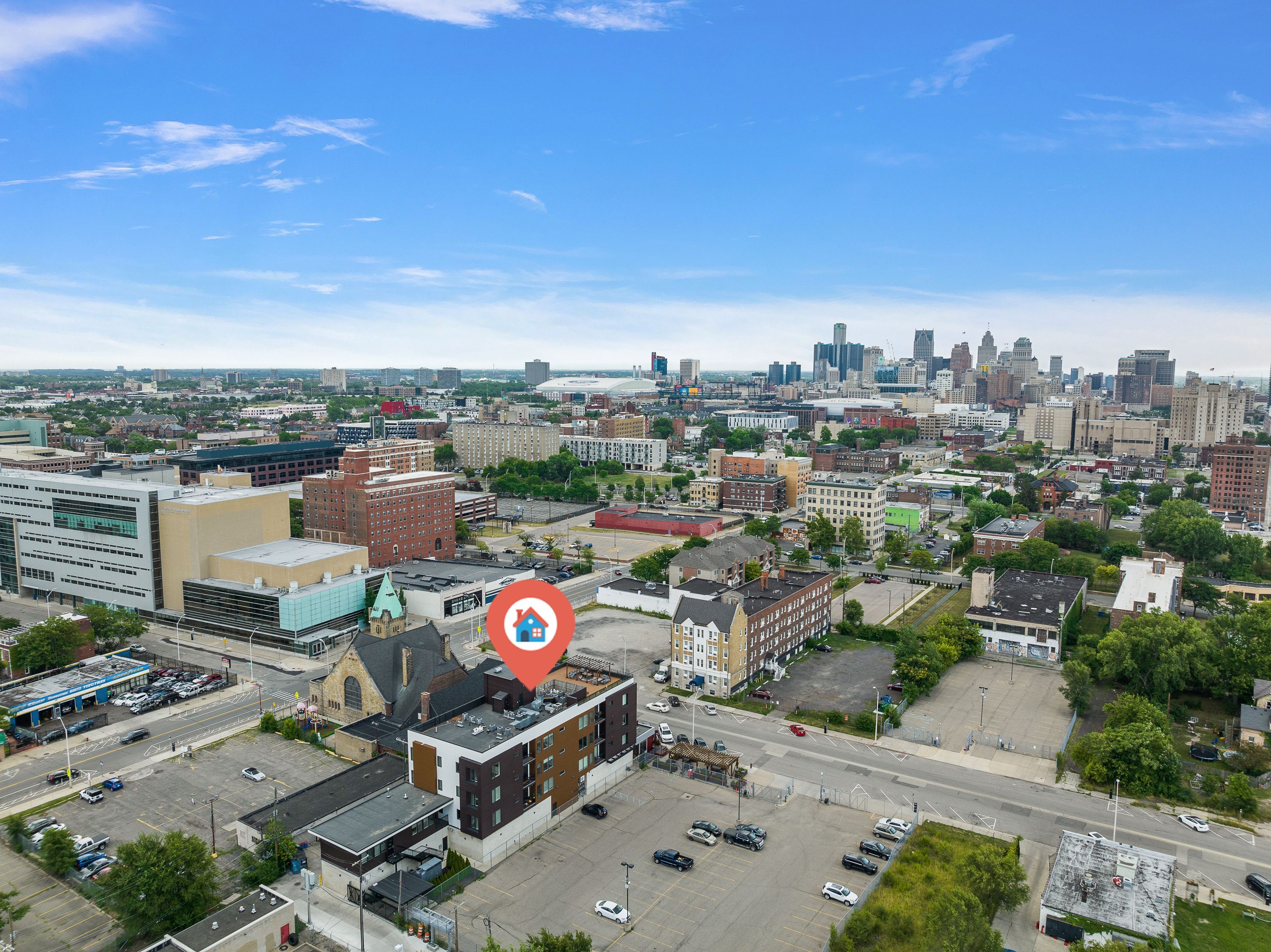 438 SELDEN Street Unit: 304