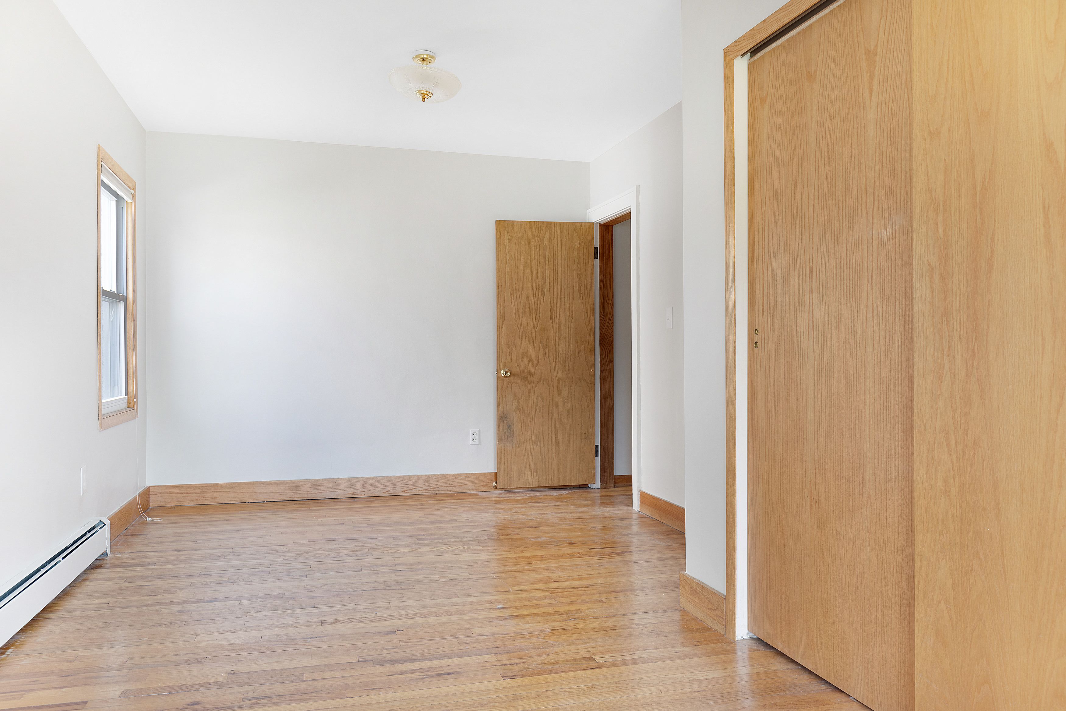 1719 W HOUSTONIA Avenue