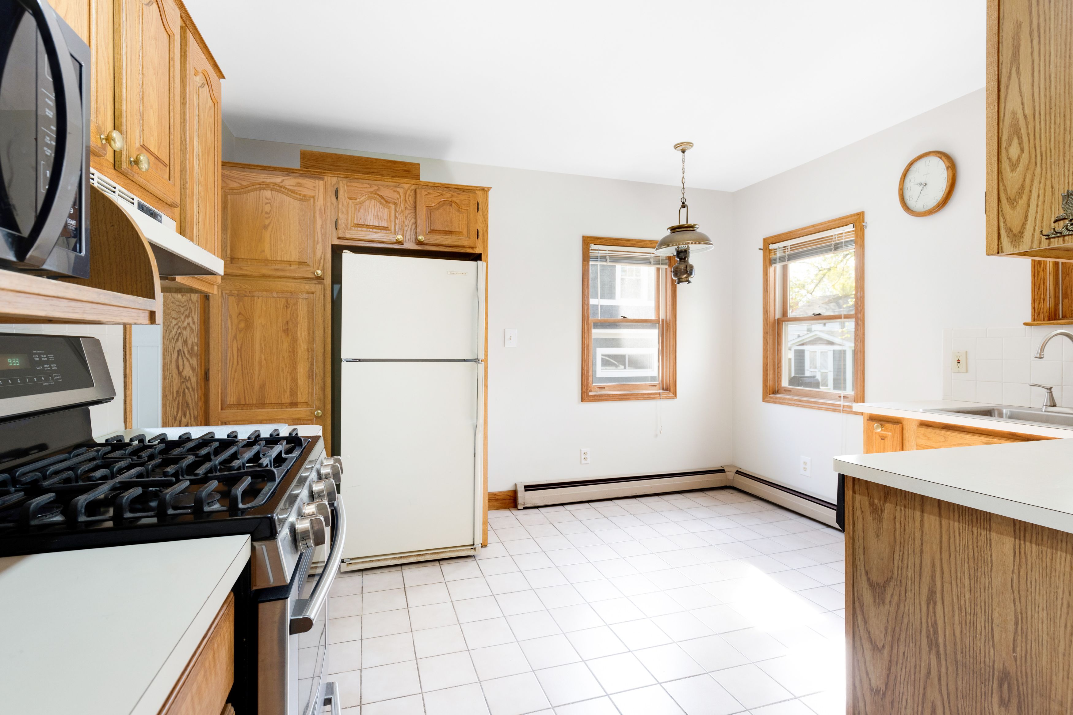 1719 W HOUSTONIA Avenue