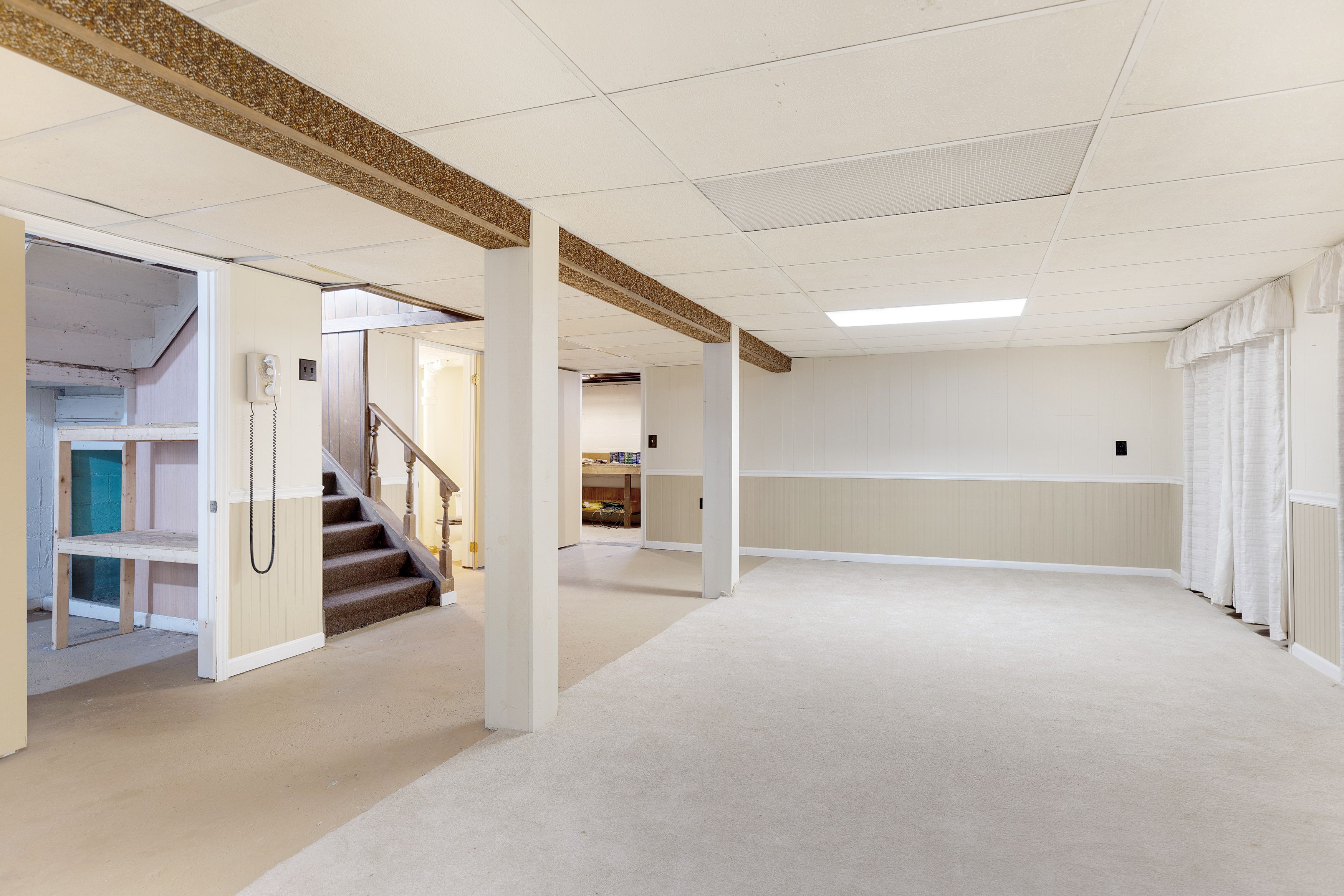 1719 W HOUSTONIA Avenue