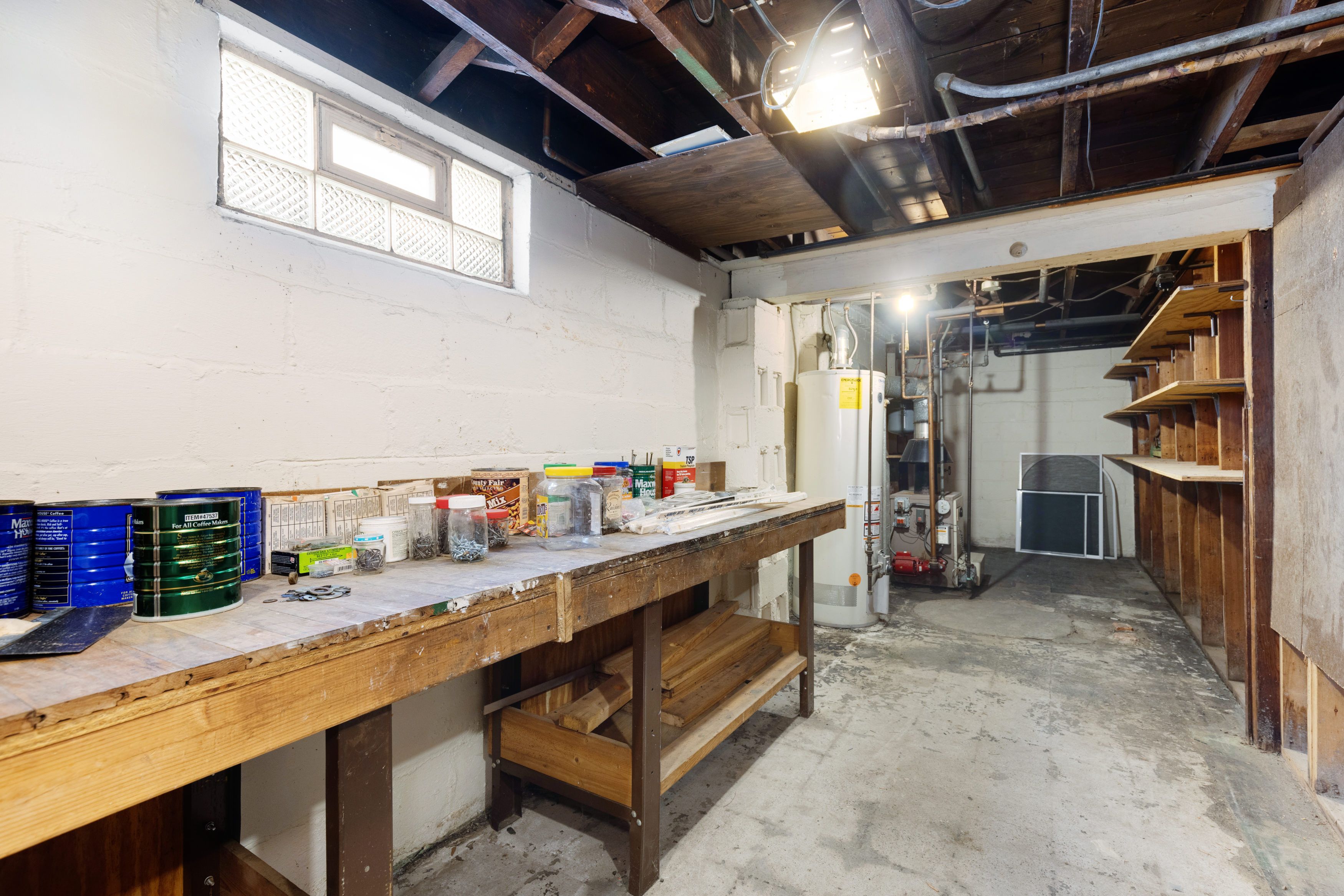 1719 W HOUSTONIA Avenue