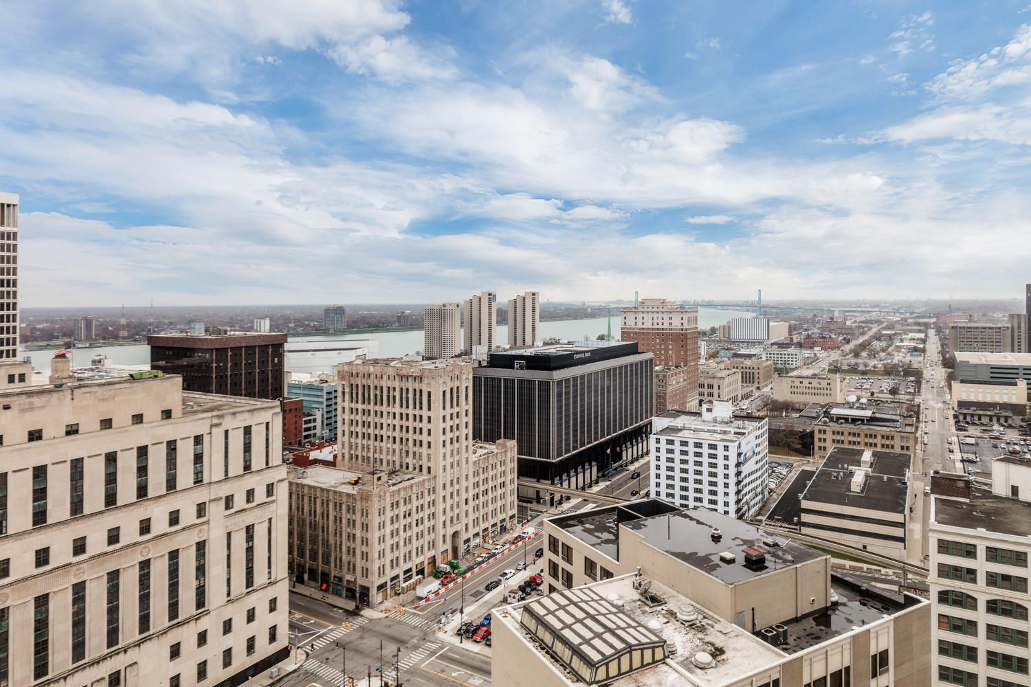 1135 SHELBY Street Unit: 2402