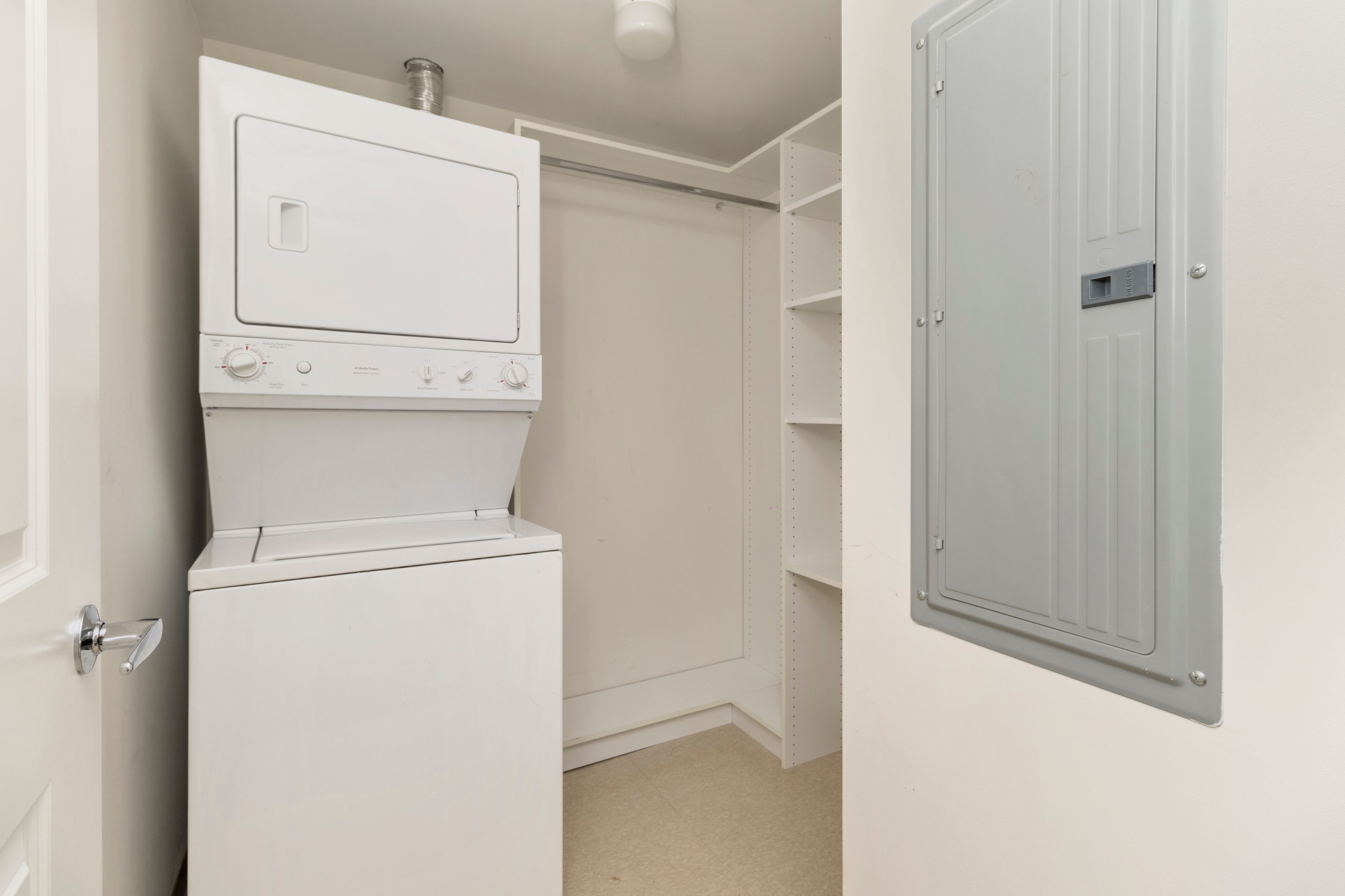 1135 SHELBY Street Unit: 2402