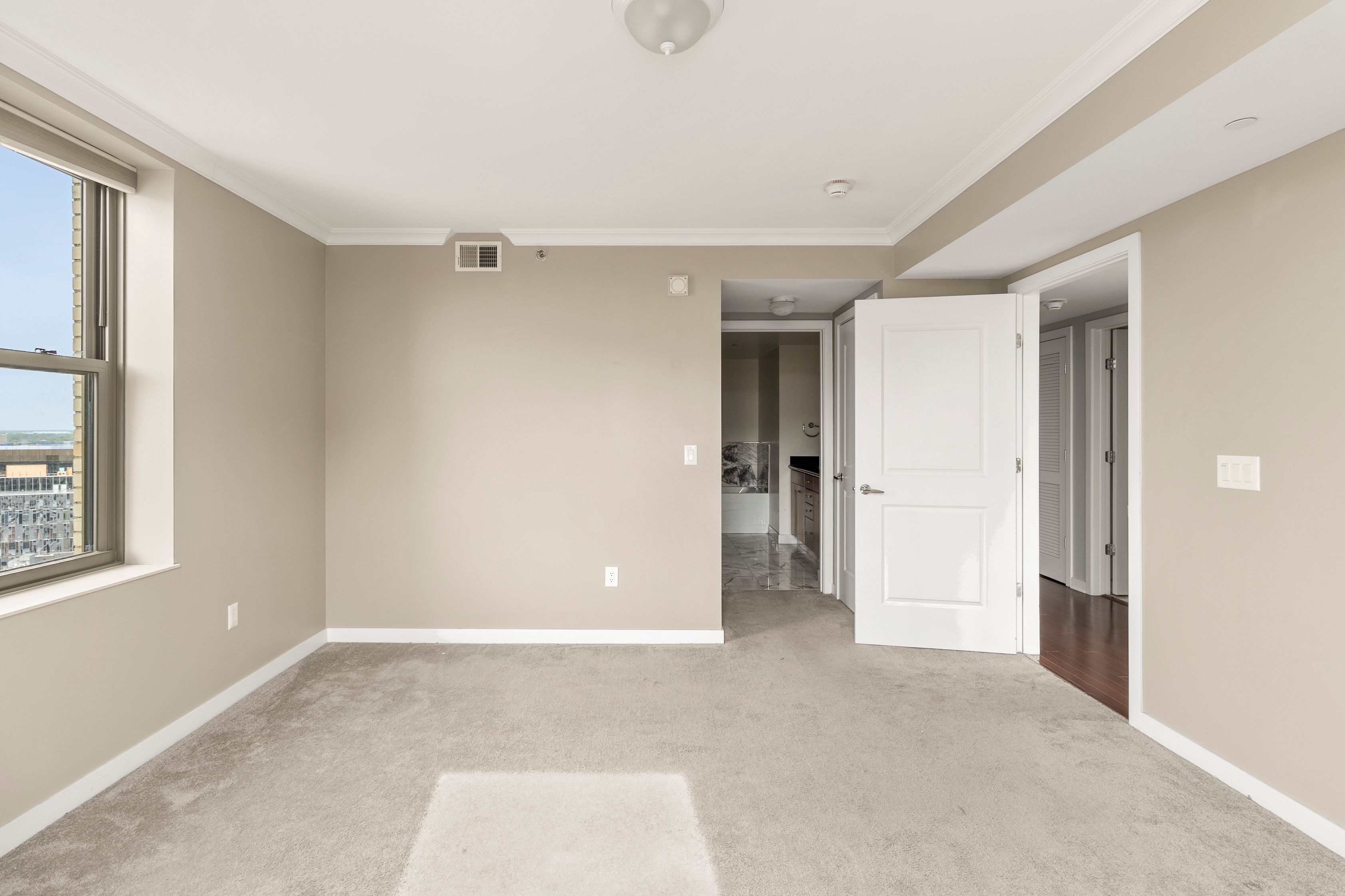 1135 SHELBY Street Unit: 2402