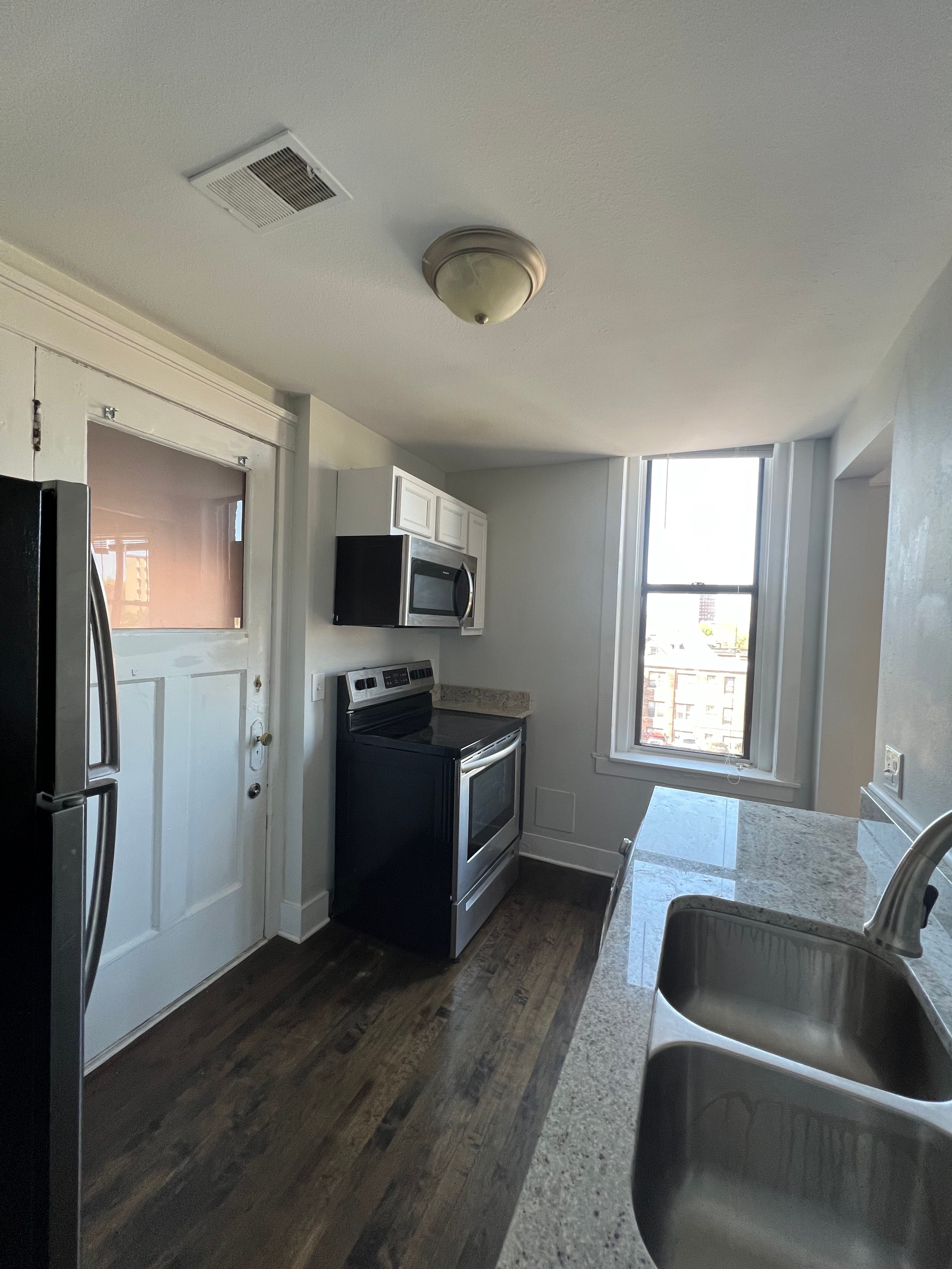 7409 2ND Avenue Unit: D4