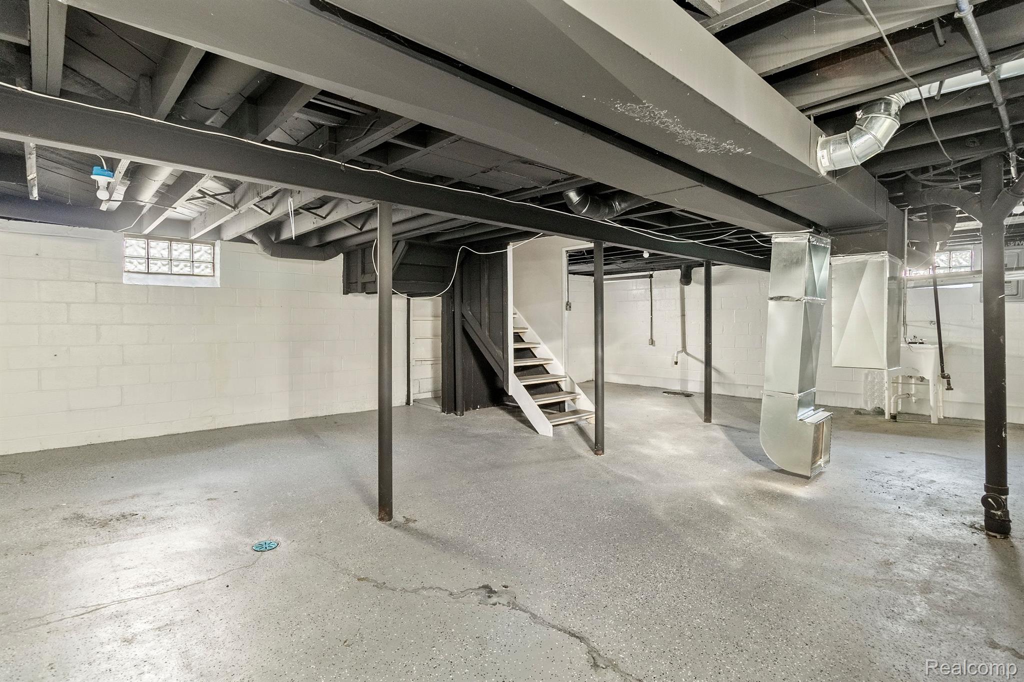 10846 SOMERSET Avenue