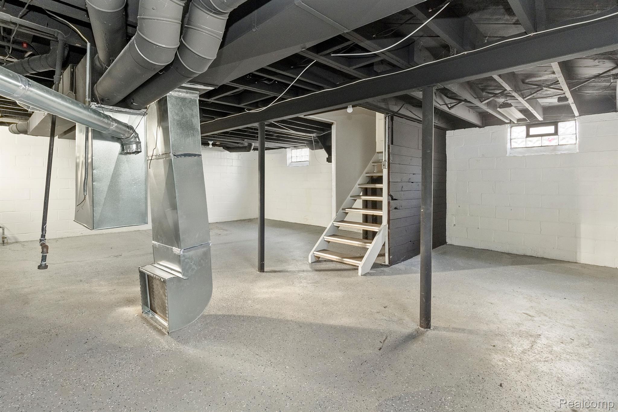 10846 SOMERSET Avenue