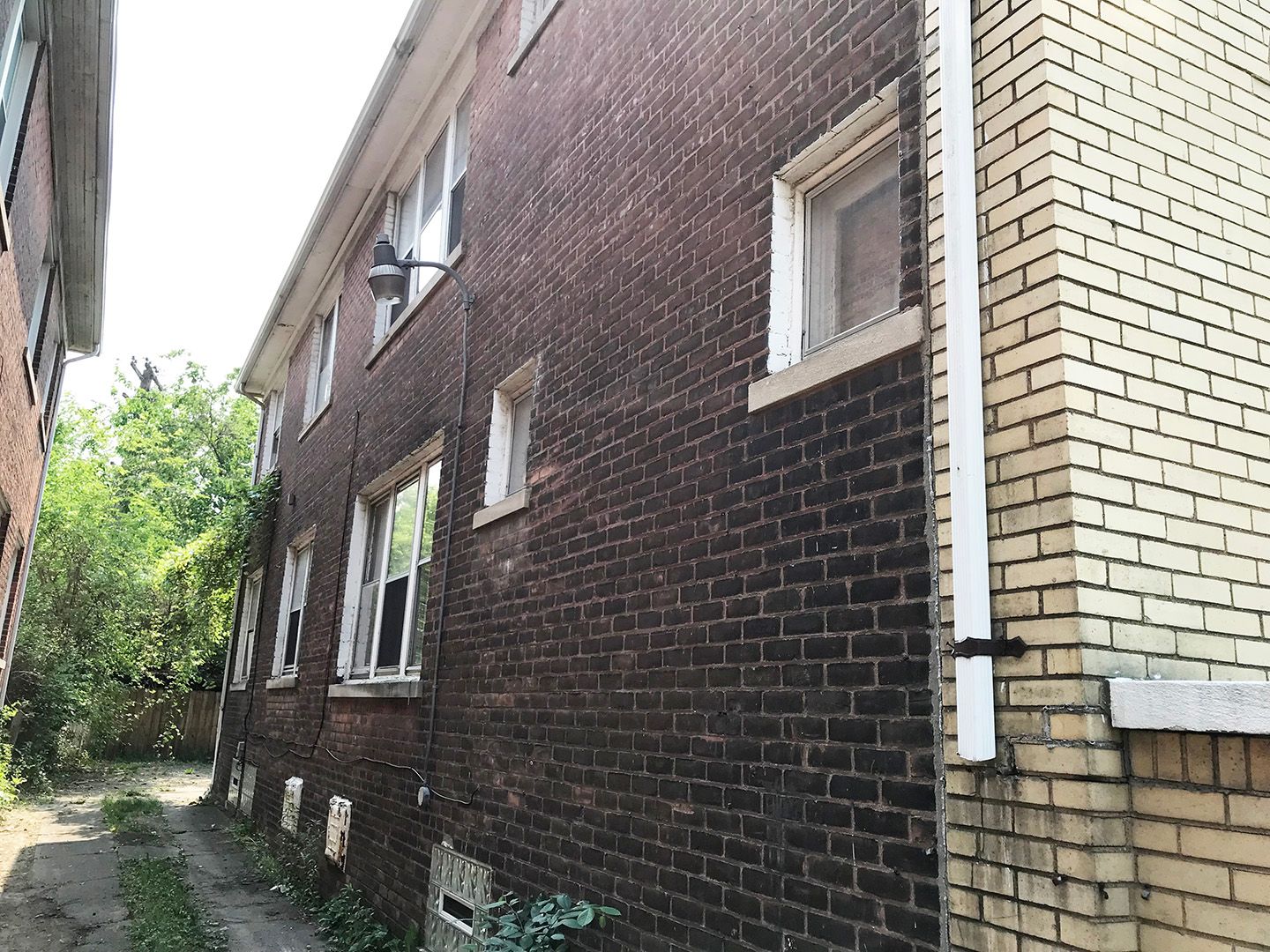 15530 NORMANDY Street