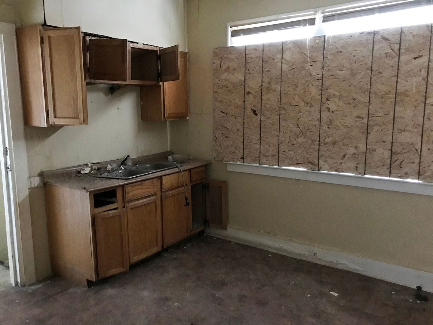 15530 NORMANDY Street