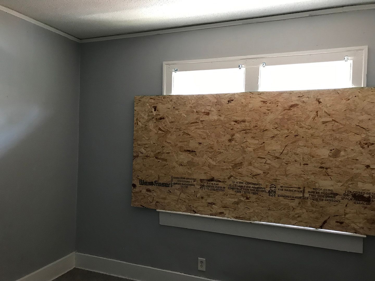 15530 NORMANDY Street