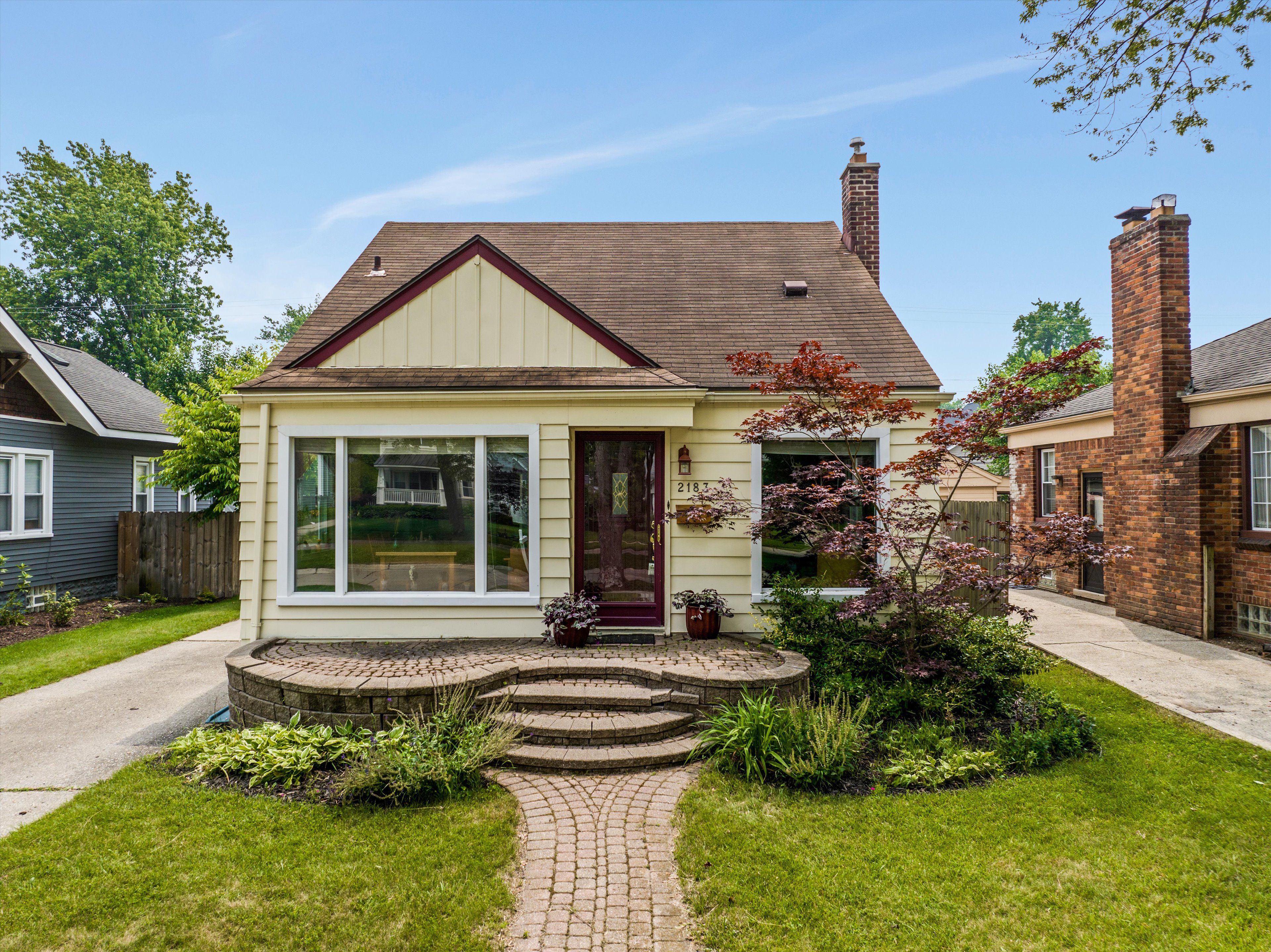 2183 Beverly Boulevard