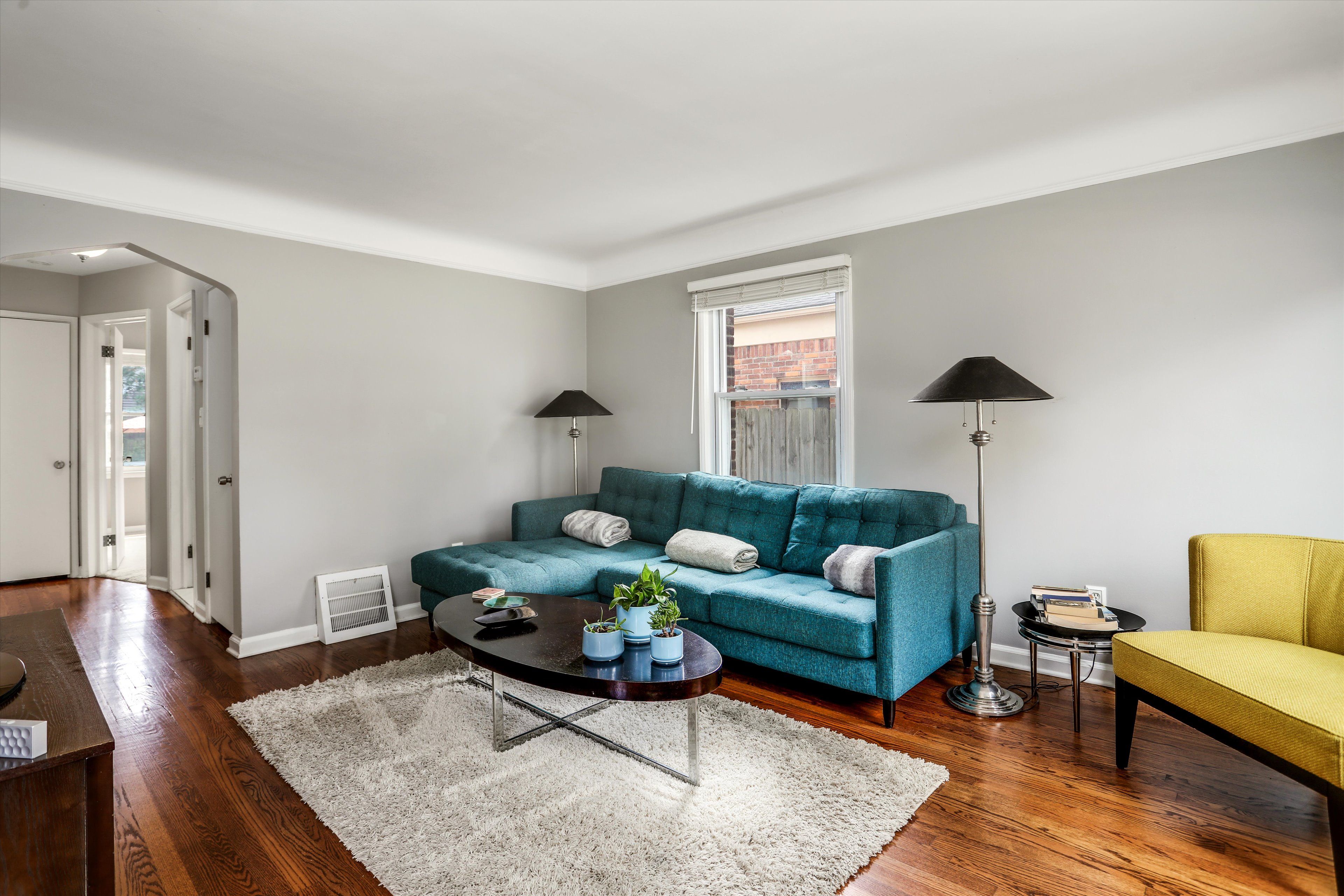 2183 Beverly Boulevard