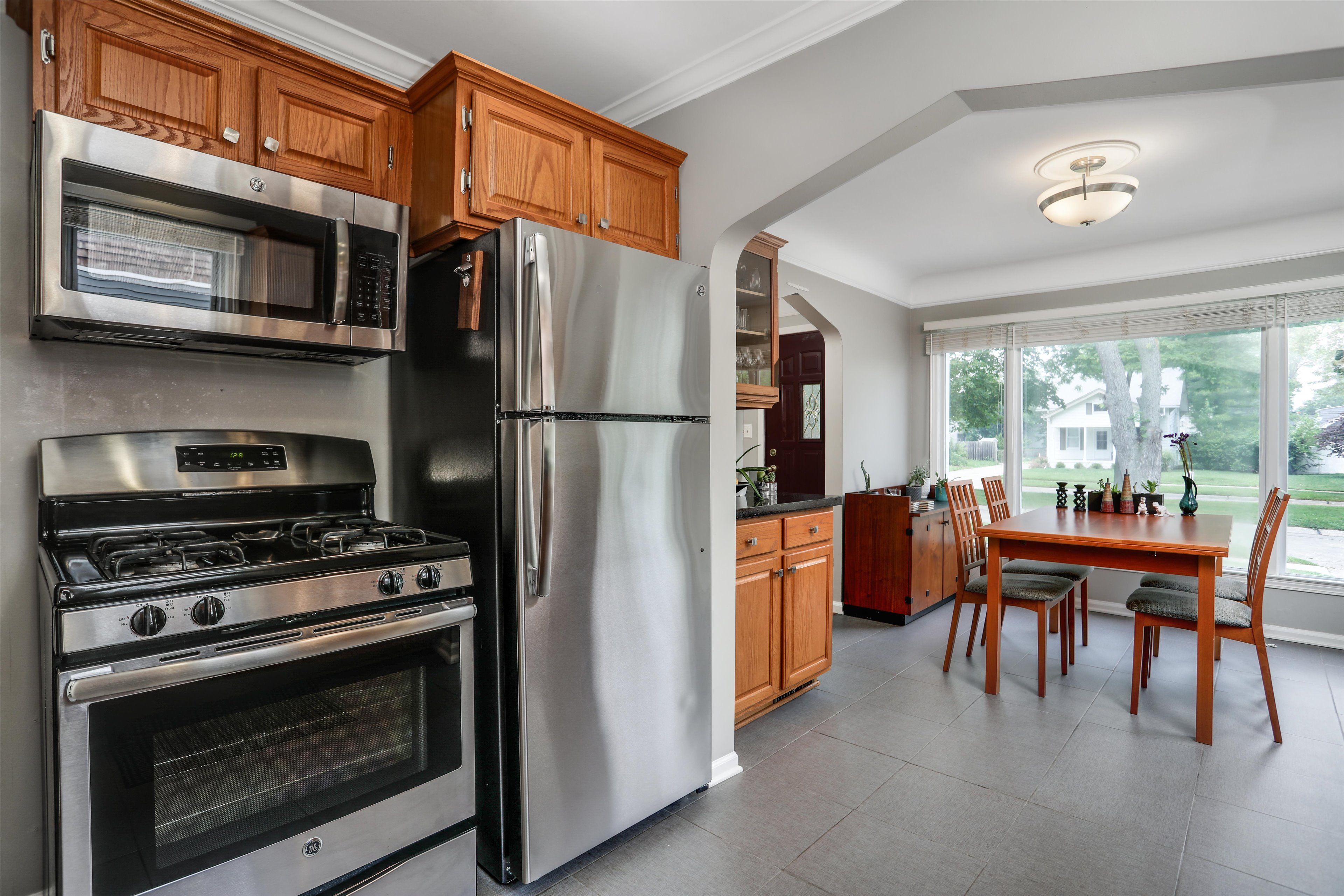 2183 Beverly Boulevard