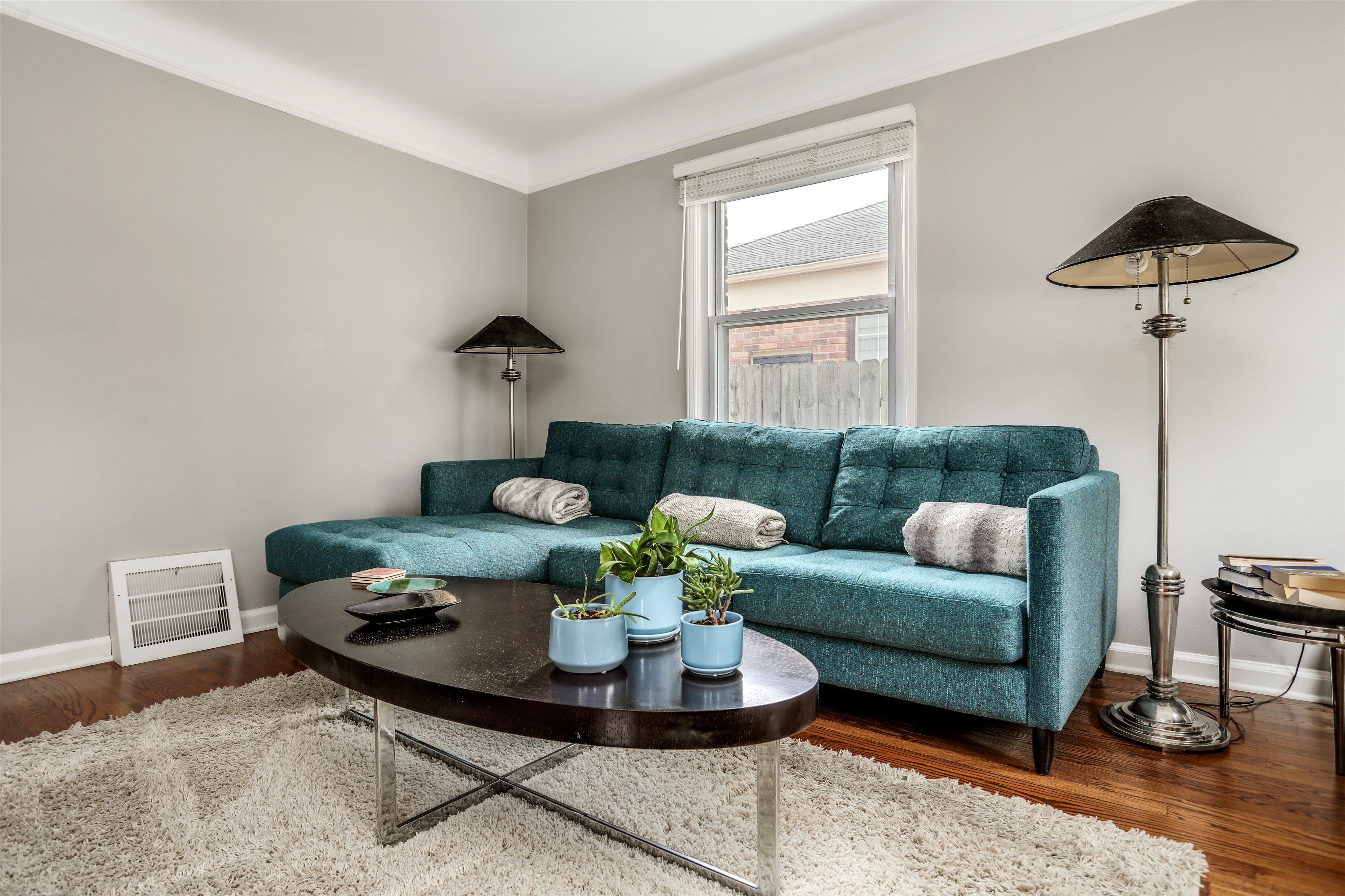 2183 Beverly Boulevard