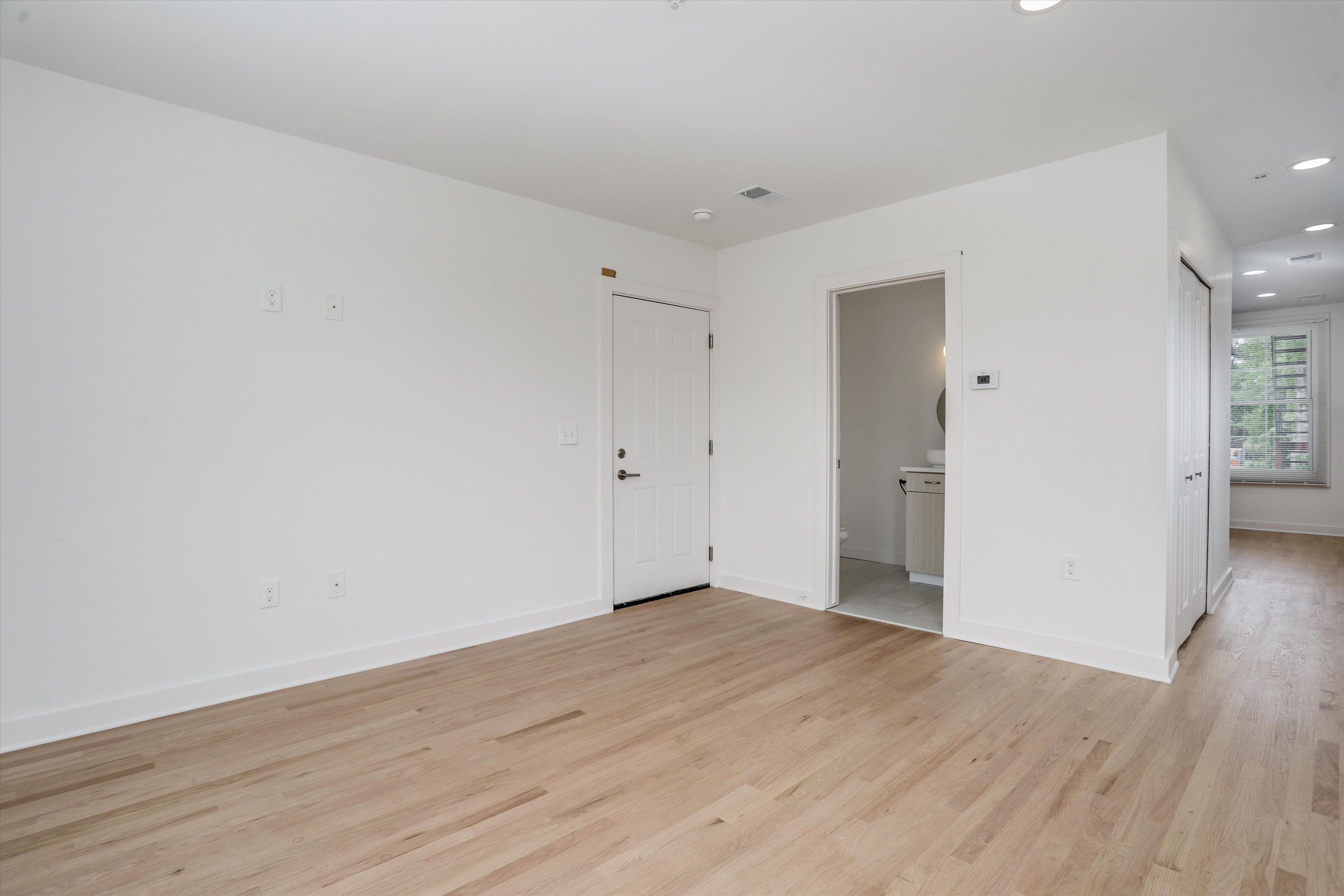 95 E Euclid Street Unit: 101