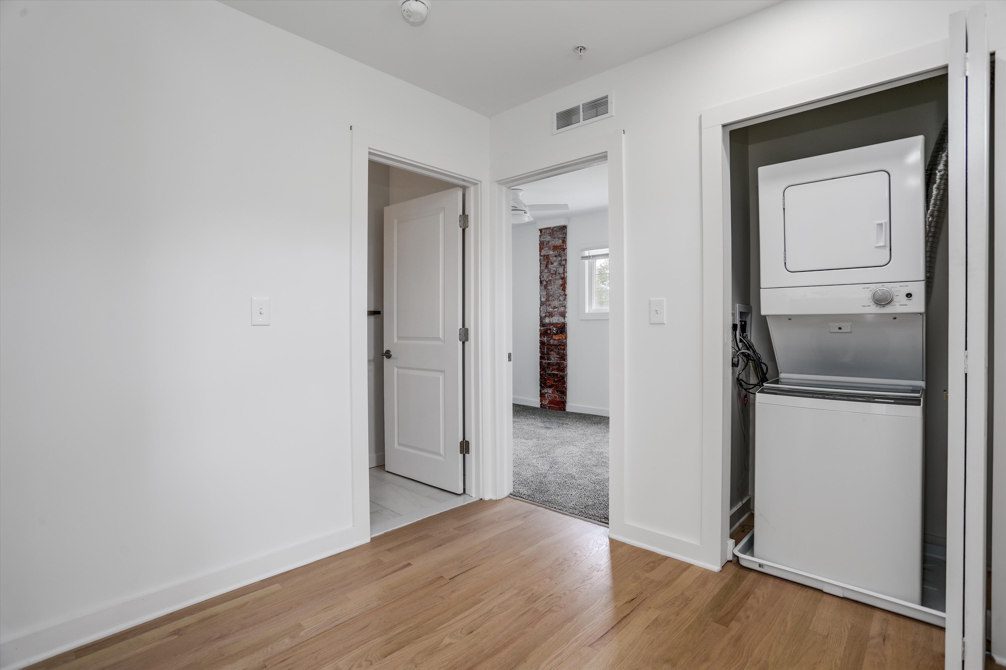 95 E Euclid Street Unit: 101