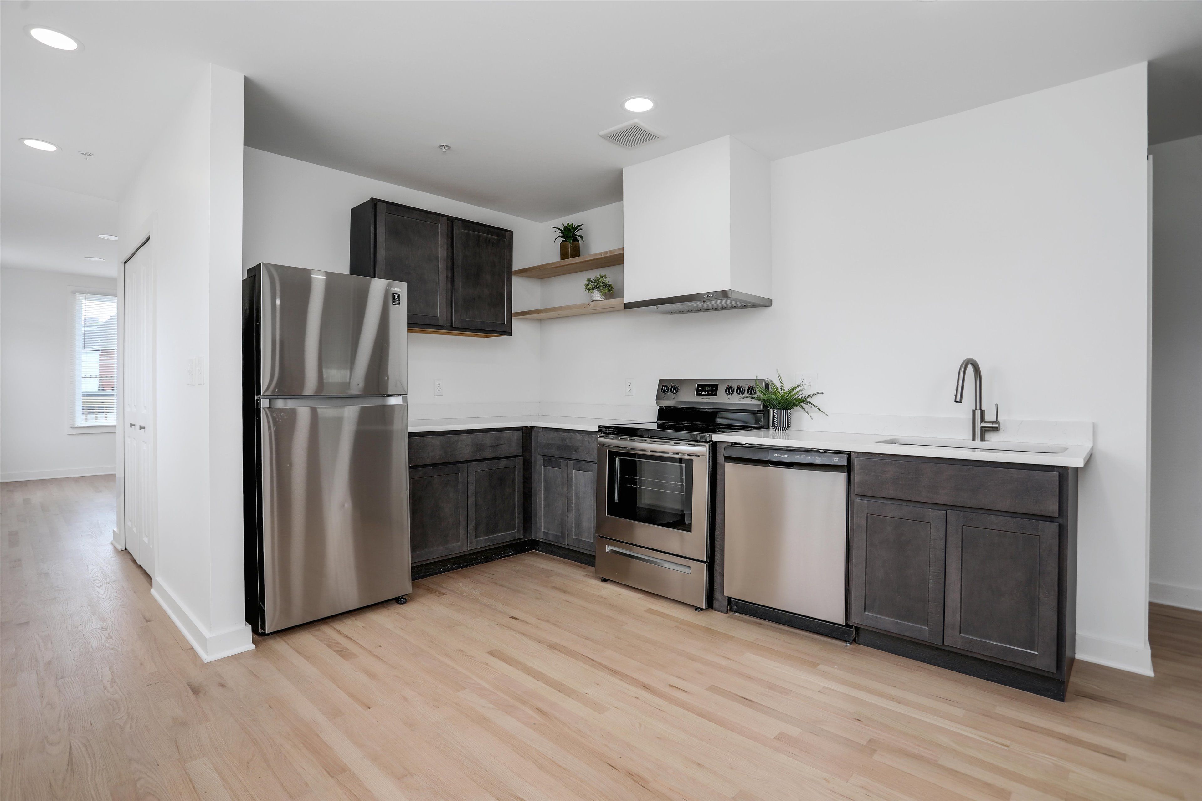 95 E Euclid Street Unit: 101