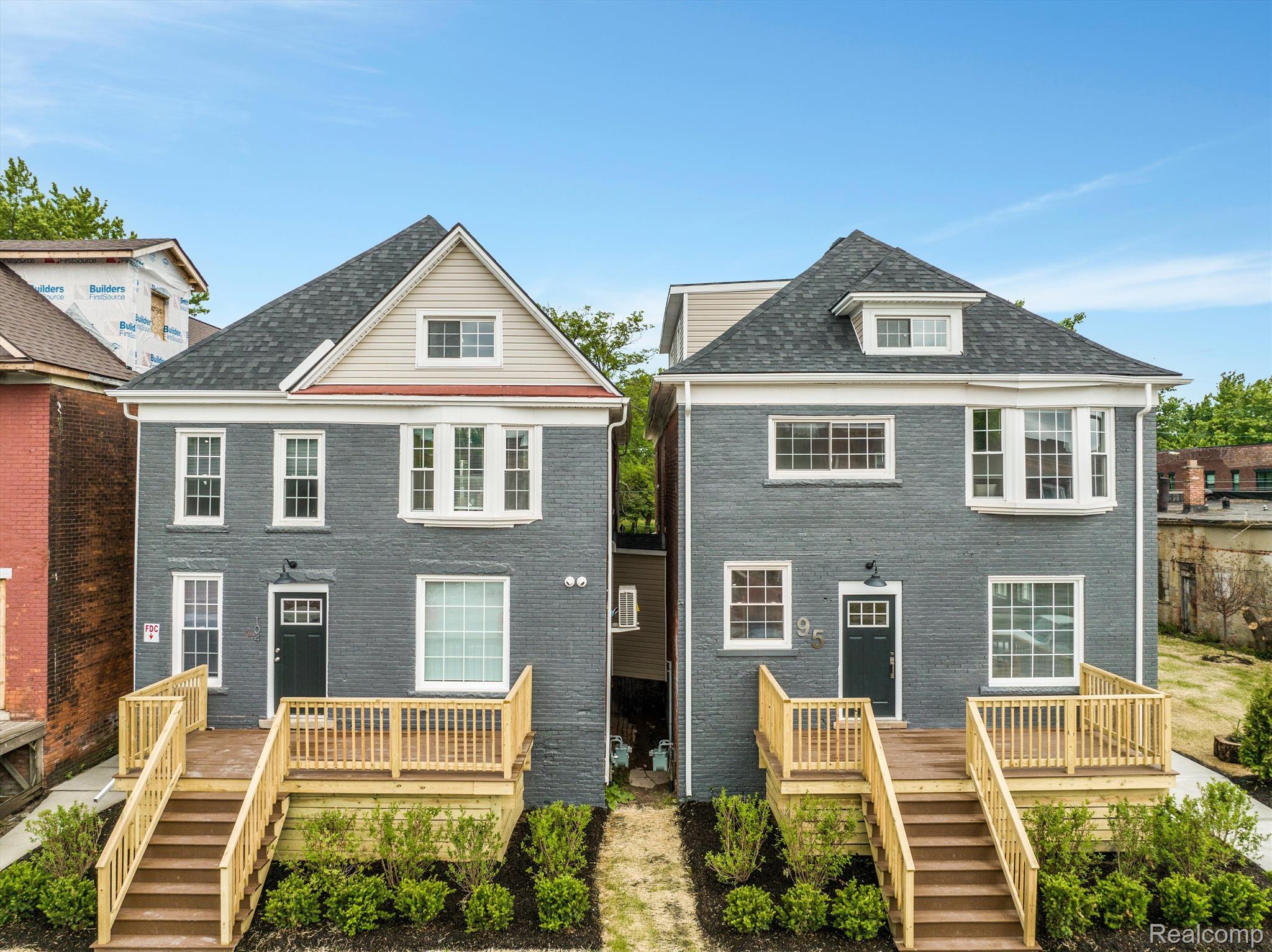 95 E Euclid Street Unit: 202