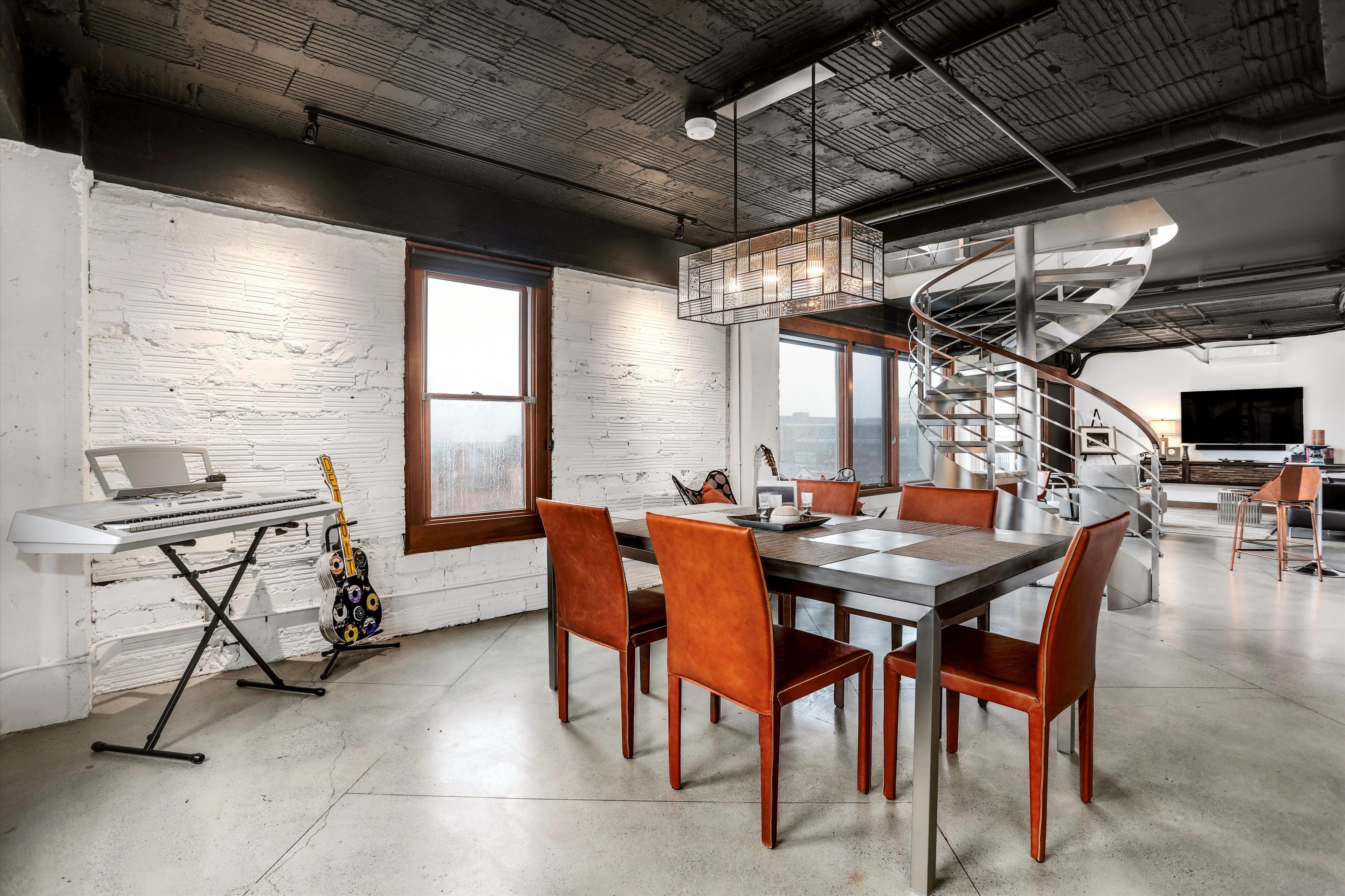 2915 John R Street Unit: 505