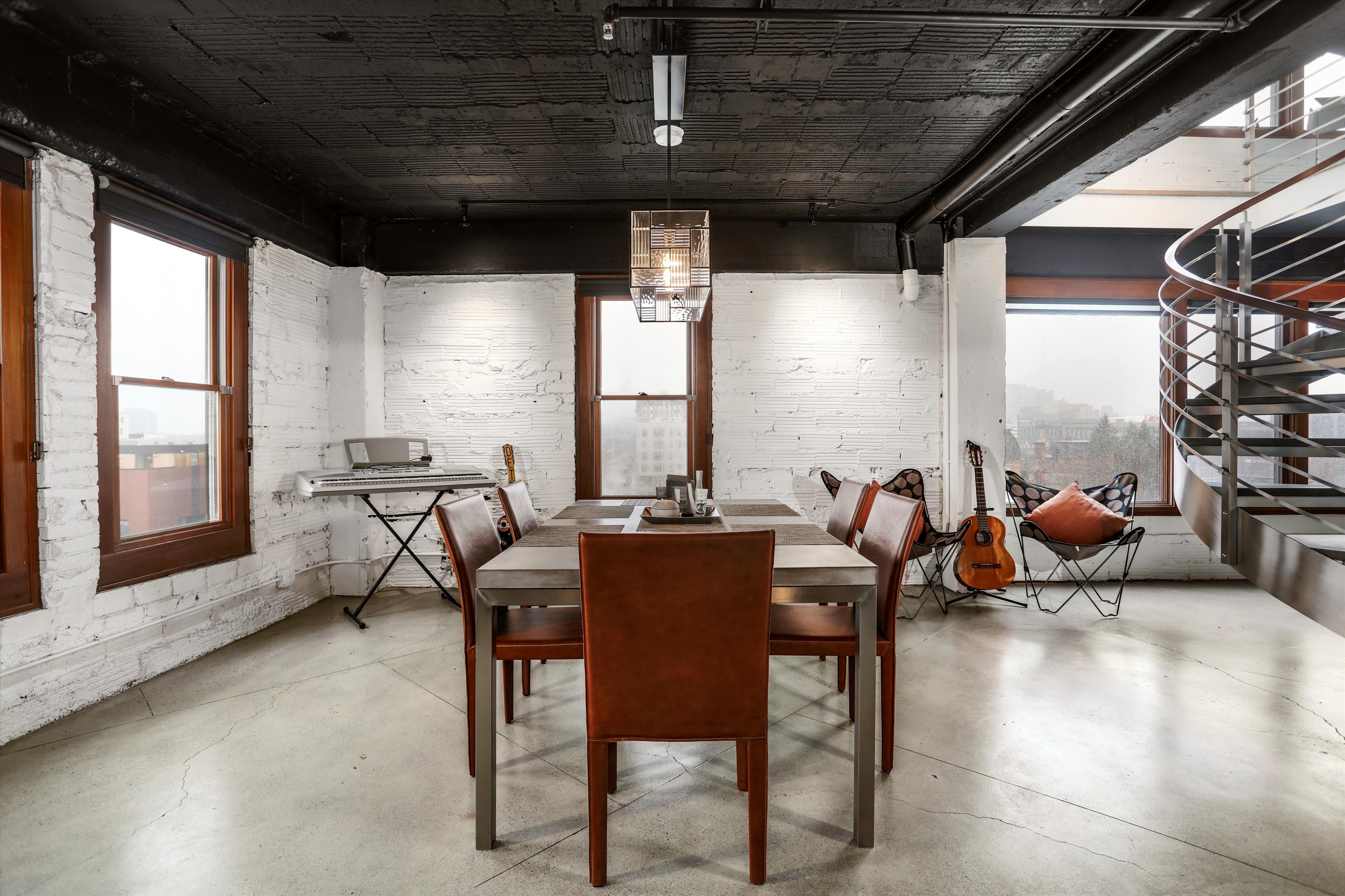 2915 John R Street Unit: 505