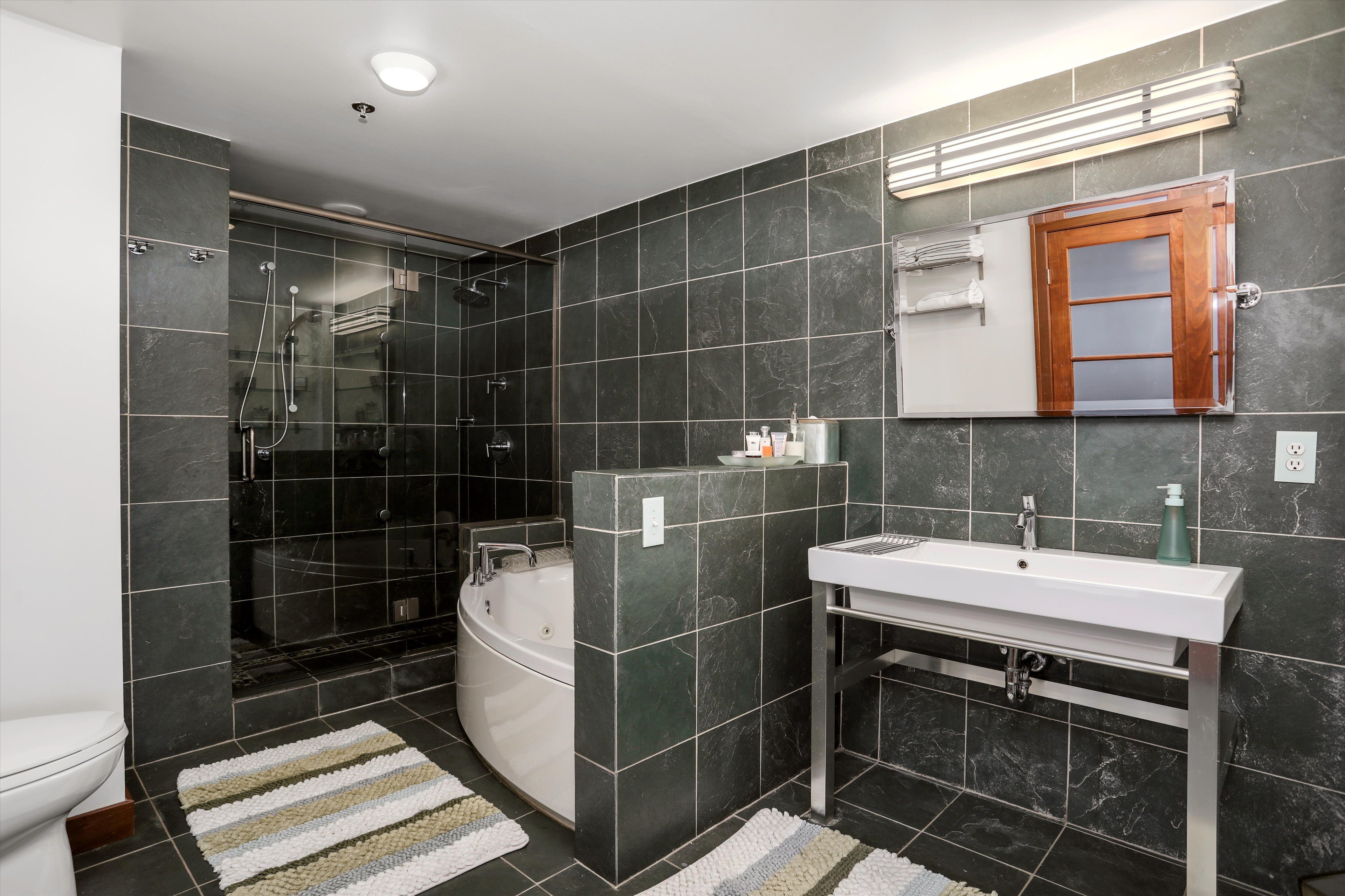 2915 John R Street Unit: 505