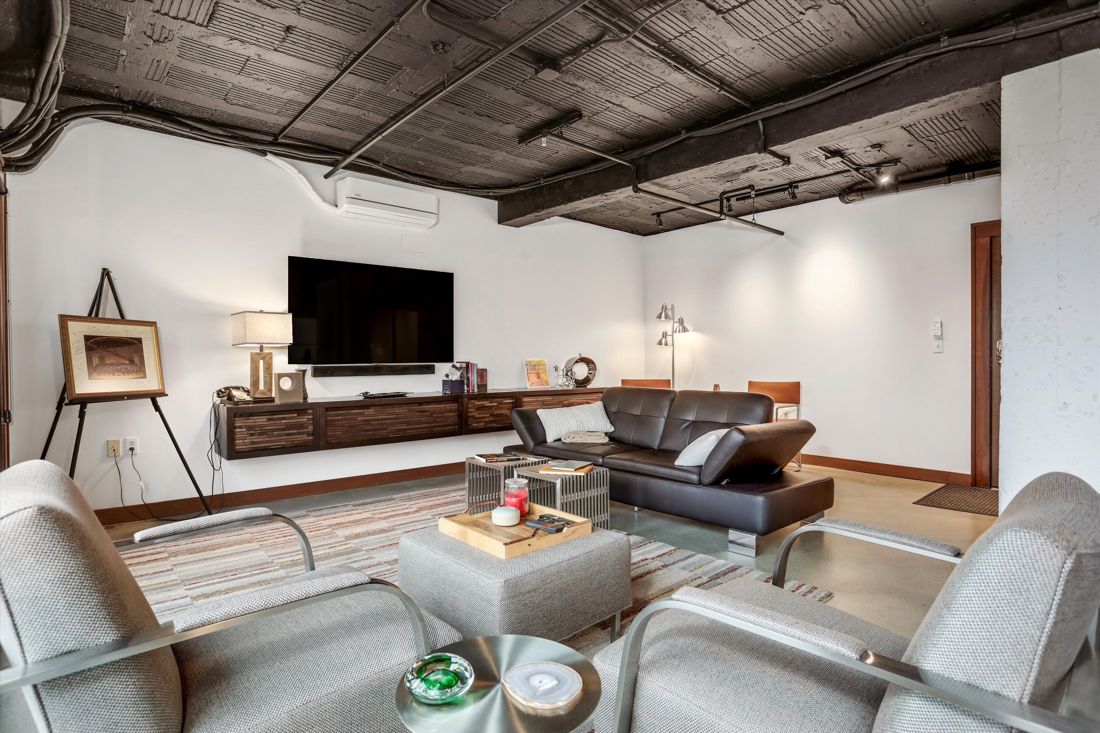 2915 John R Street Unit: 505