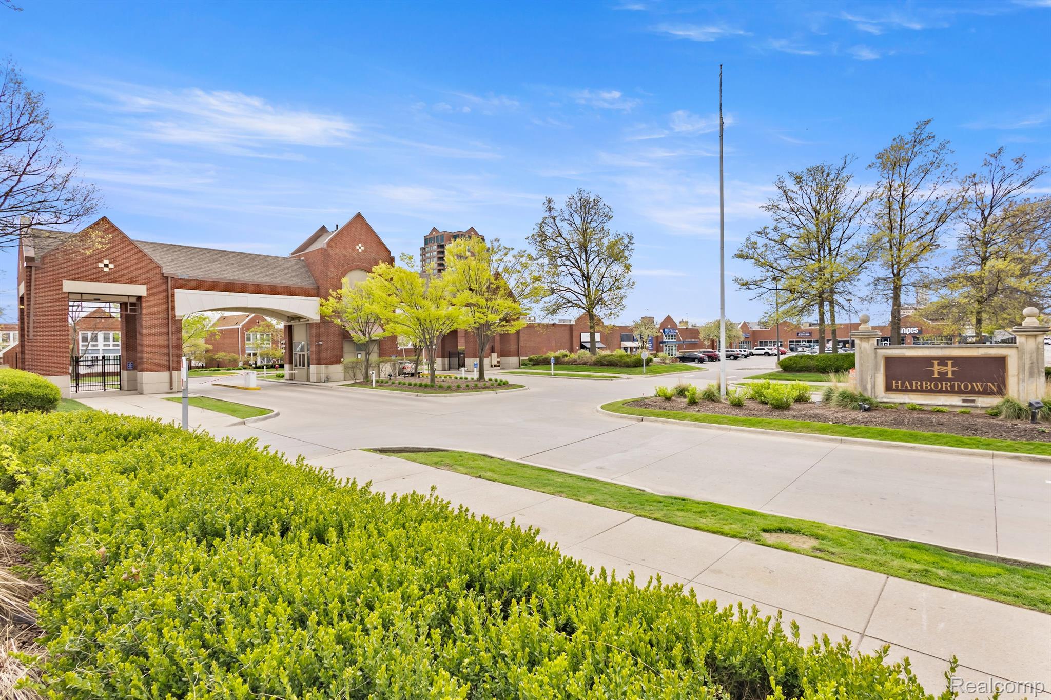 250 E HARBORTOWN Drive Unit: 166 / 1508