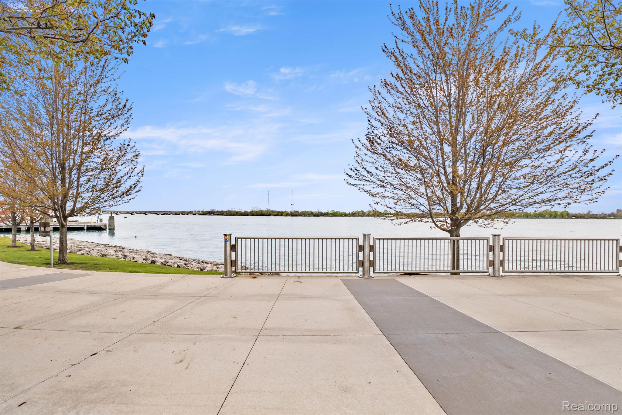 250 E HARBORTOWN Drive Unit: 166 / 1508