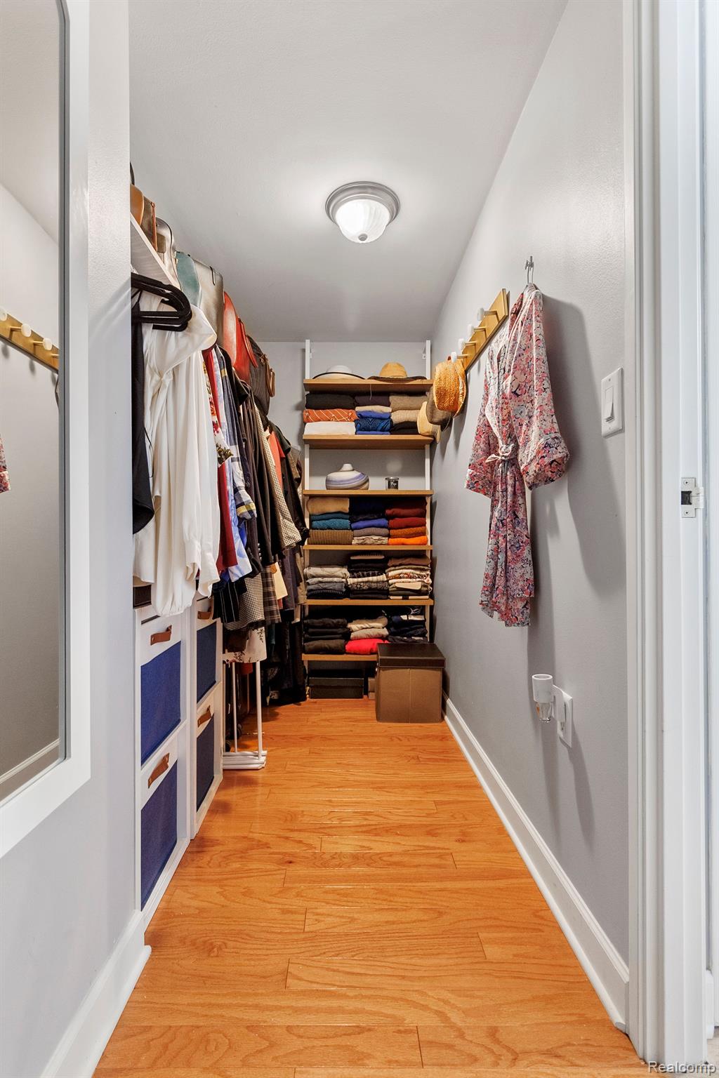 250 E HARBORTOWN Drive Unit: 166 / 1508