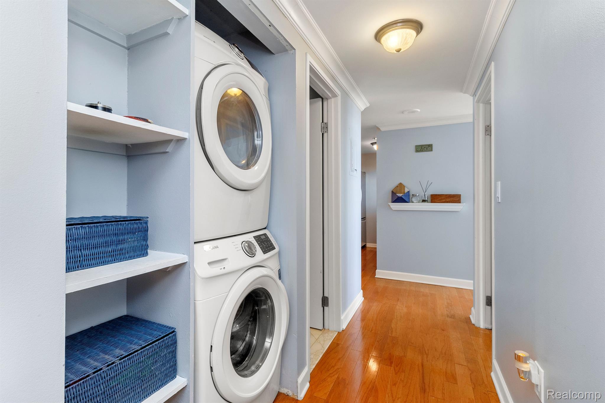 250 E HARBORTOWN Drive Unit: 166 / 1508